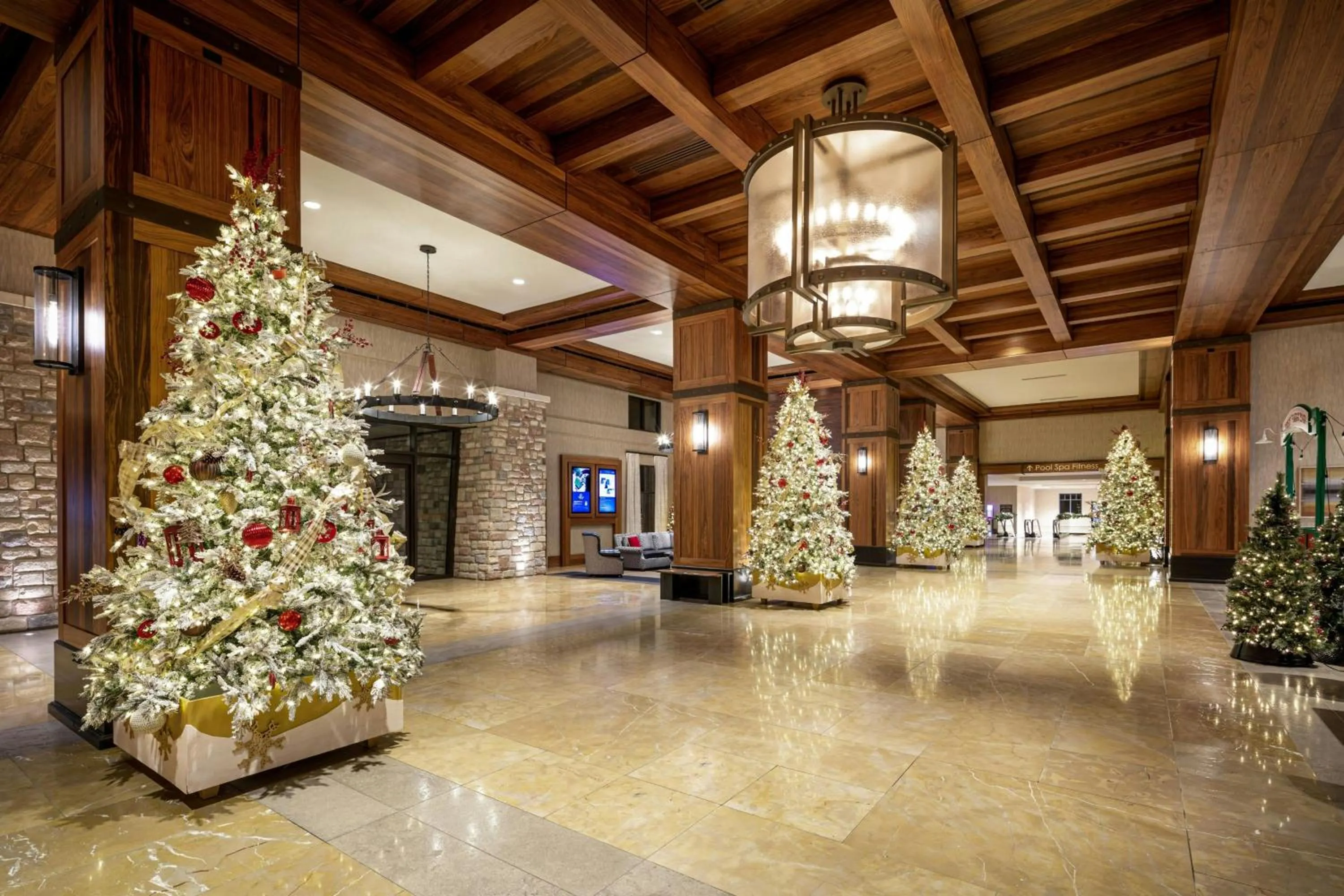Lobby or reception in Gaylord Rockies Resort & Convention Center