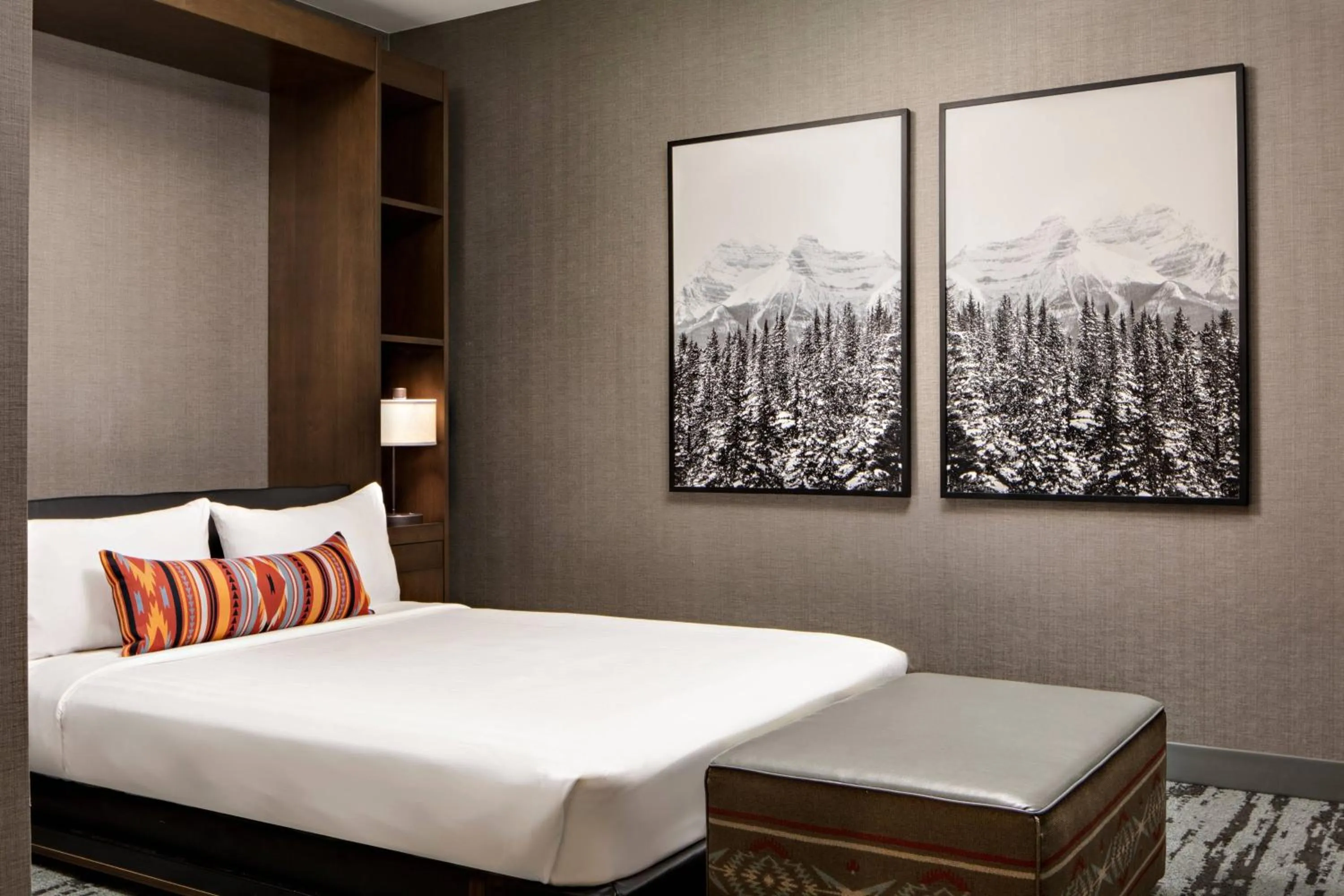 Photo of the whole room, Bed in Gaylord Rockies Resort & Convention Center