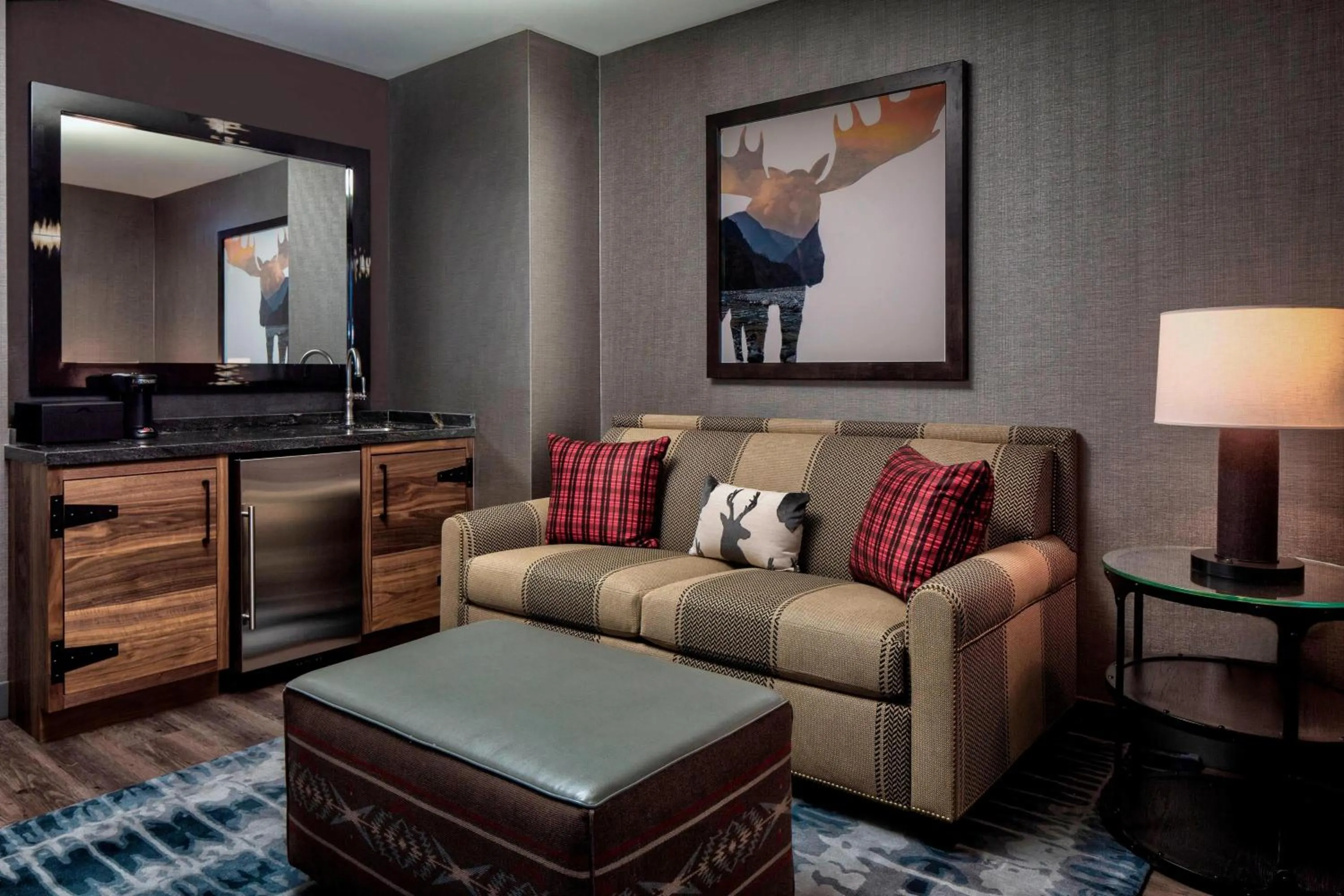 Living room in Gaylord Rockies Resort & Convention Center