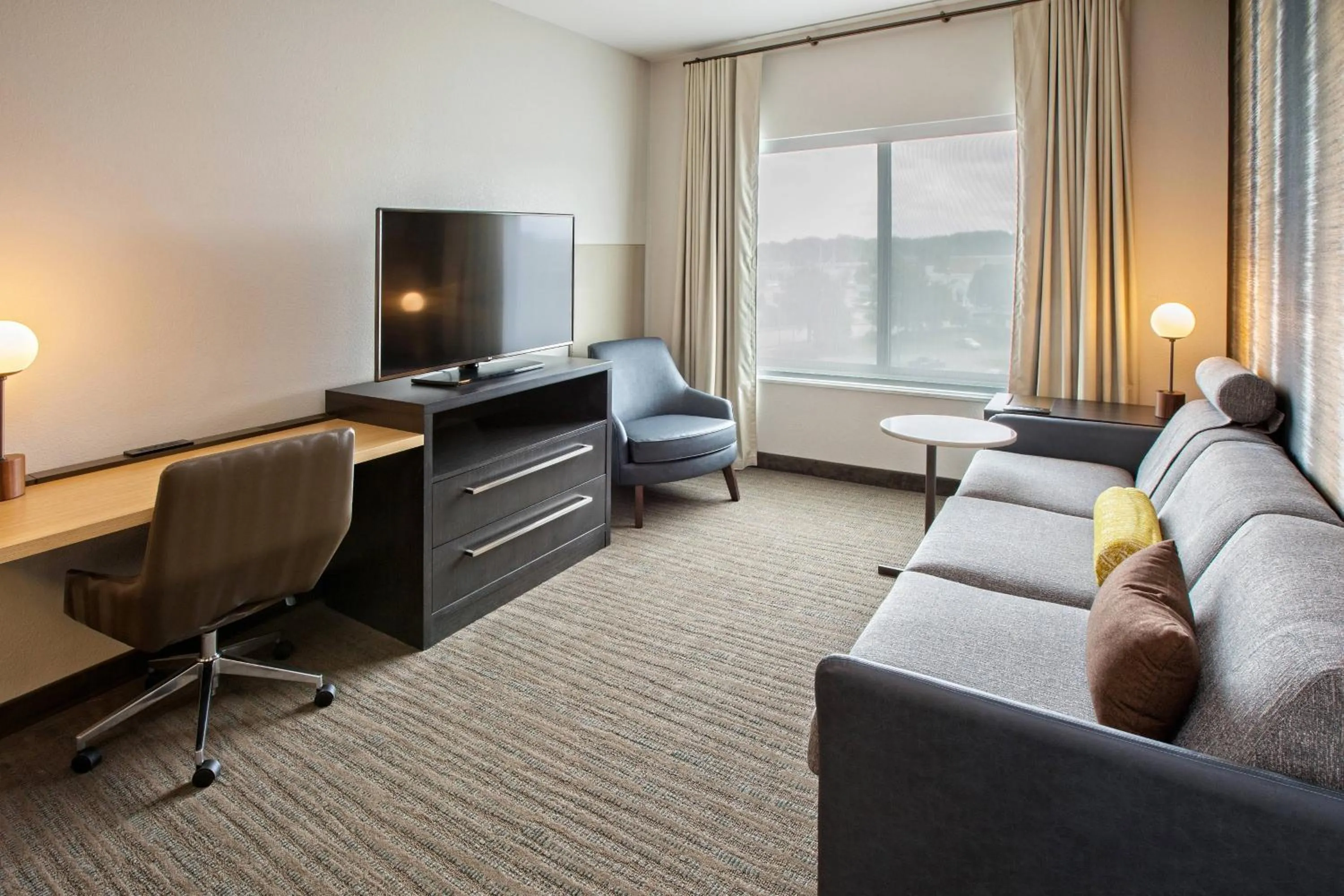 Living room in Residence Inn by Marriott Louisville East/Oxmoor