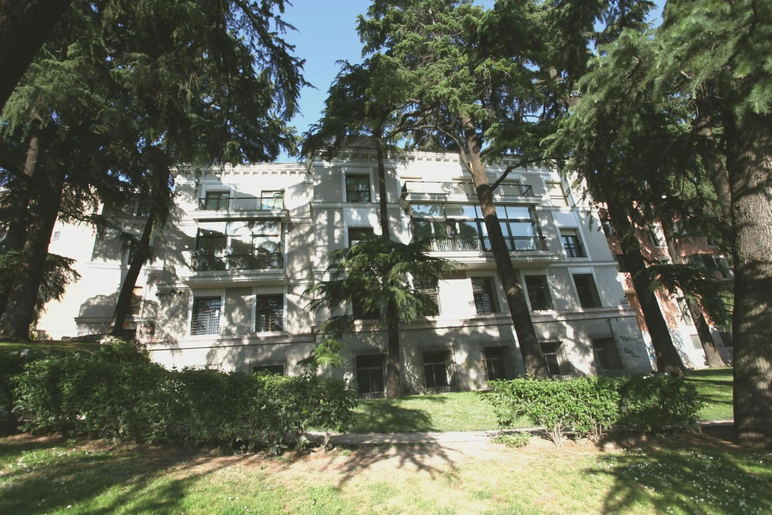 Property building in Hostels Meetingpoint