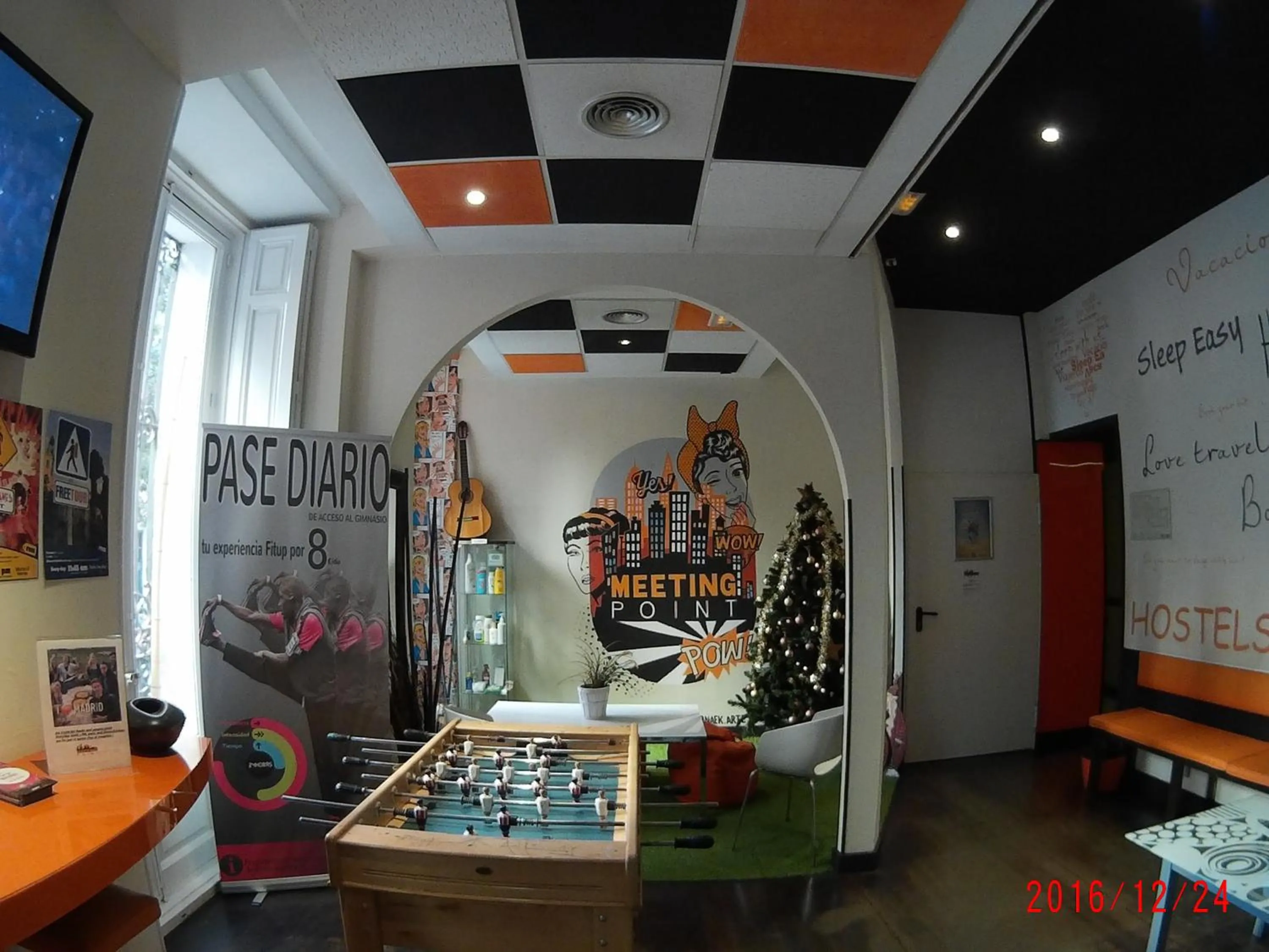 Property logo or sign in Hostels Meetingpoint