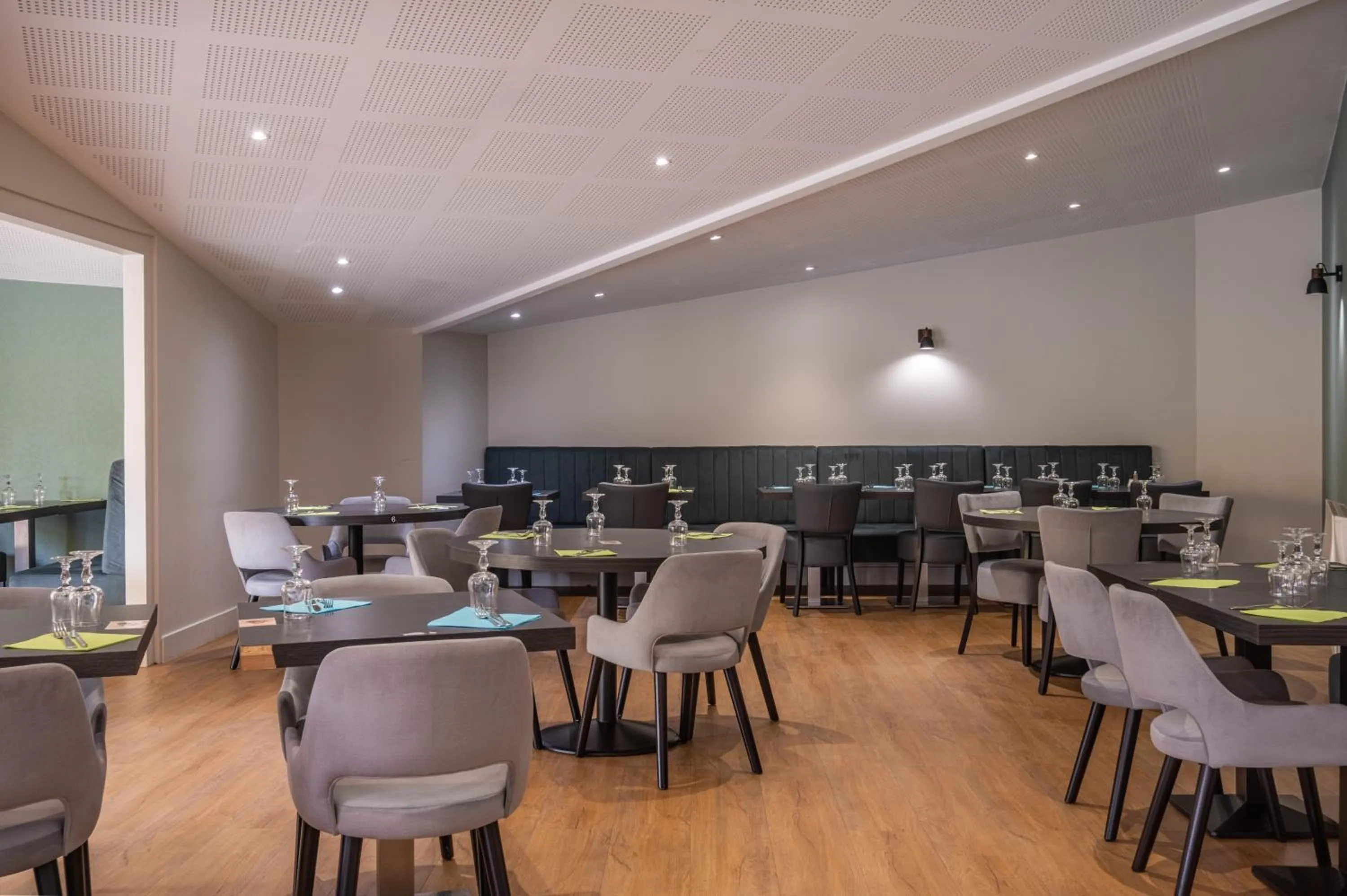 Restaurant/places to eat in Charme Hôtel, Montbéliard Sud