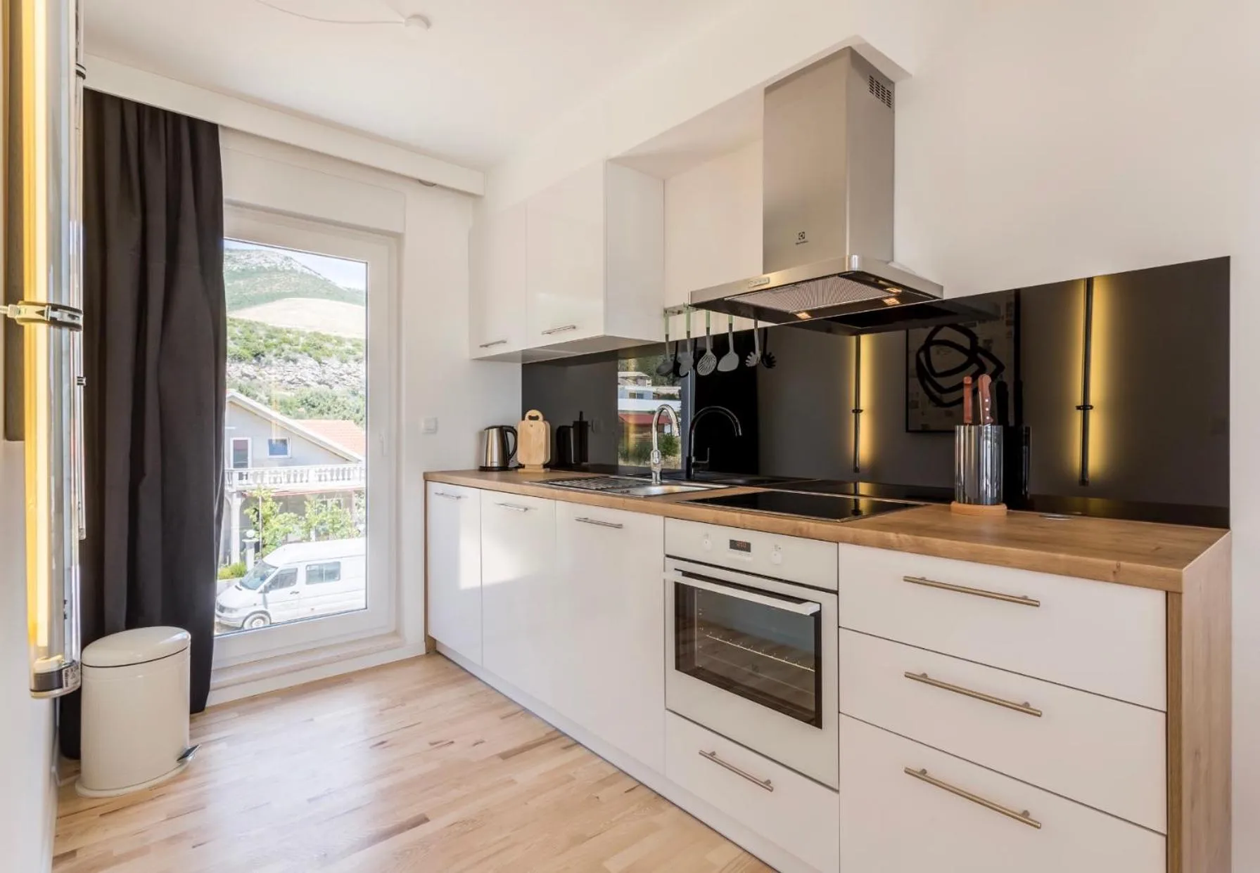Coffee/tea facilities in Villa Mila Kastela
