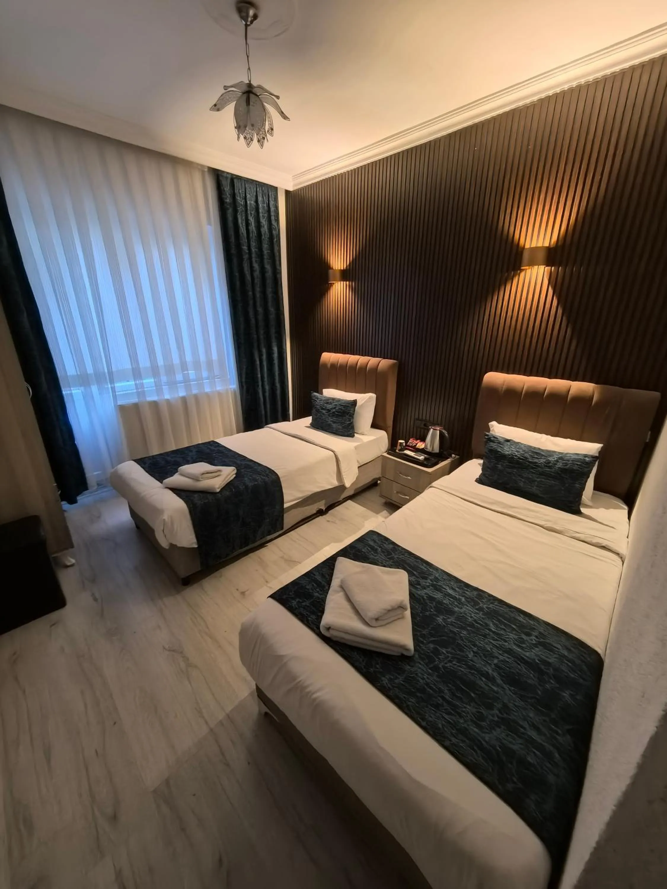 Photo of the whole room, Bed in Hotel Estambul