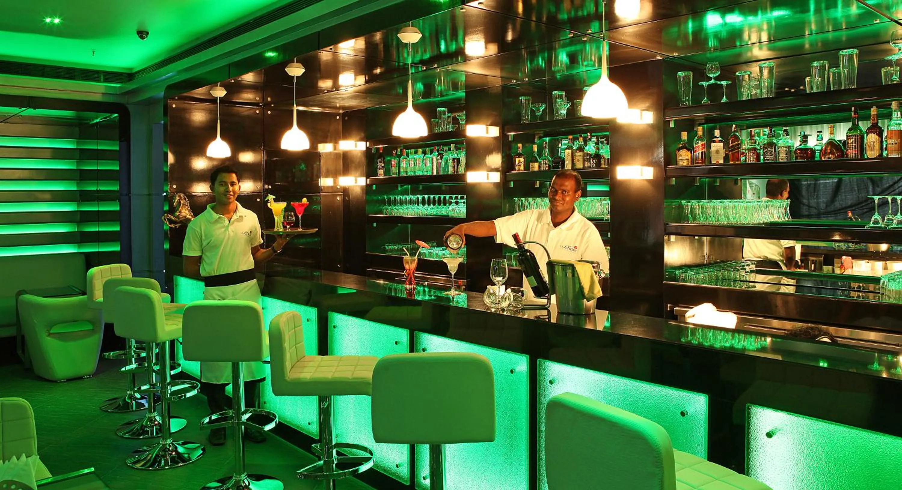 Lounge or bar in La Classic- Attibele, Hosur