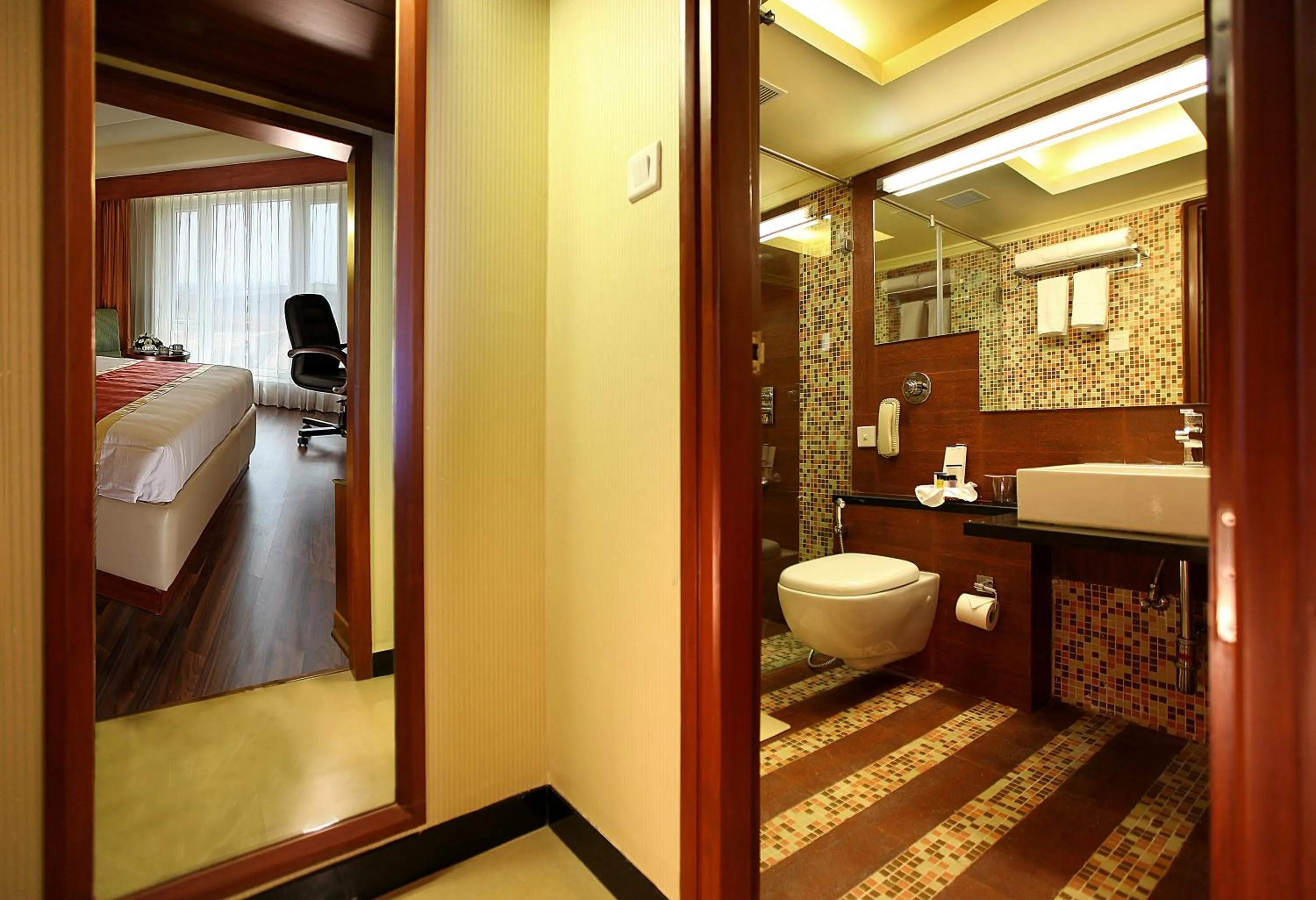 Bathroom, Bed in La Classic- Attibele, Hosur