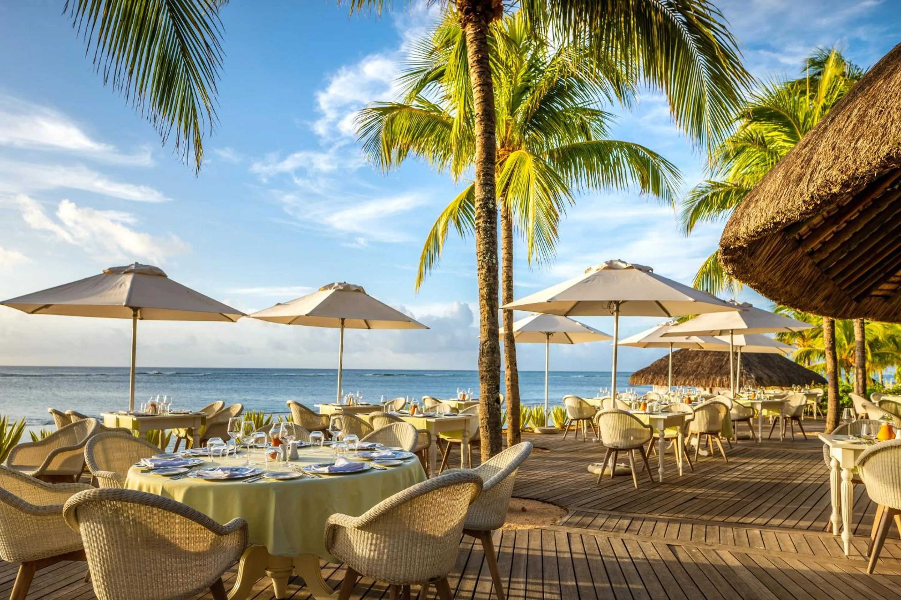 Restaurant/places to eat in Victoria Beachcomber Resort & Spa