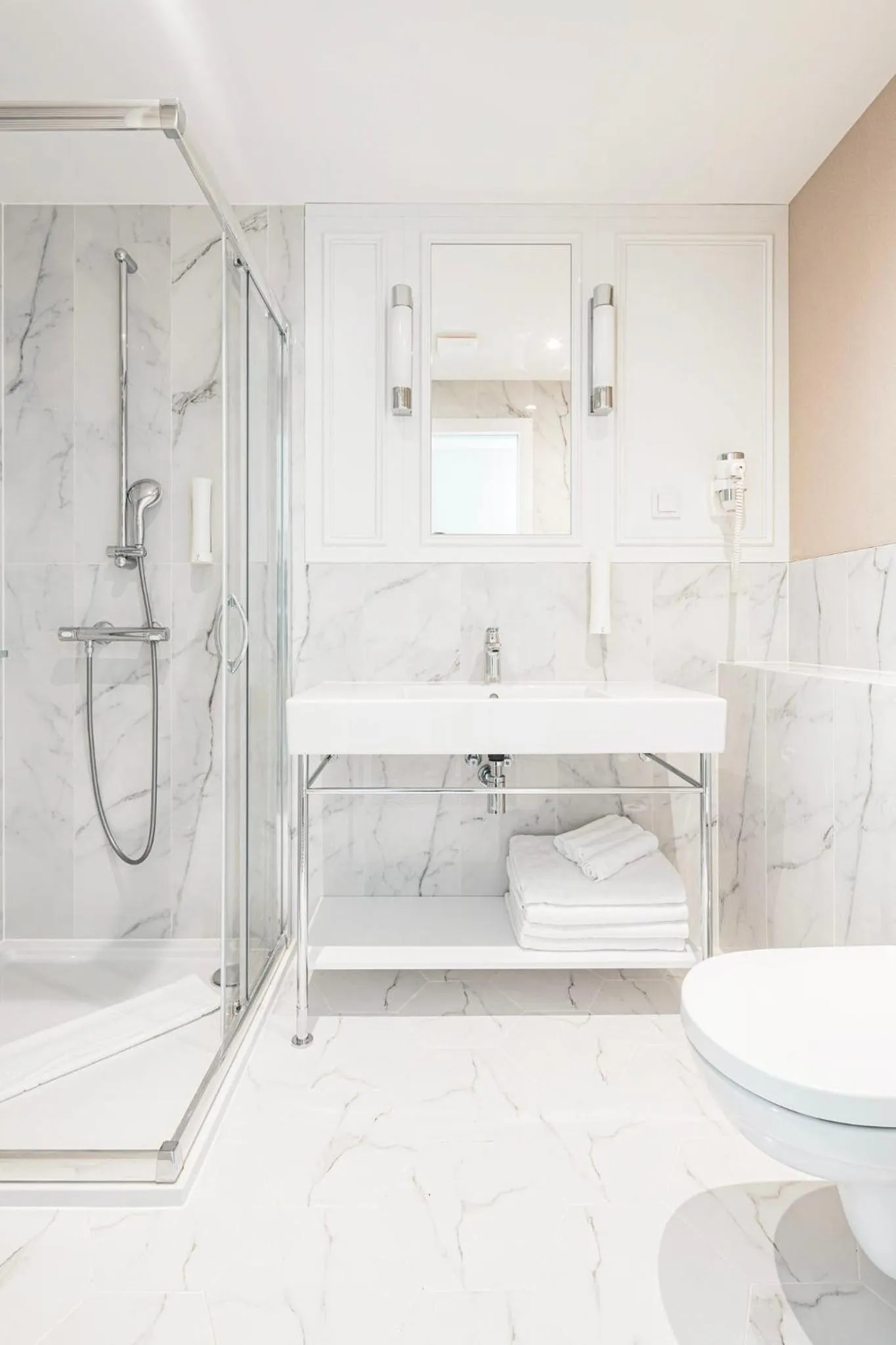 Shower in Baltic Park Fort by Zdrojowa