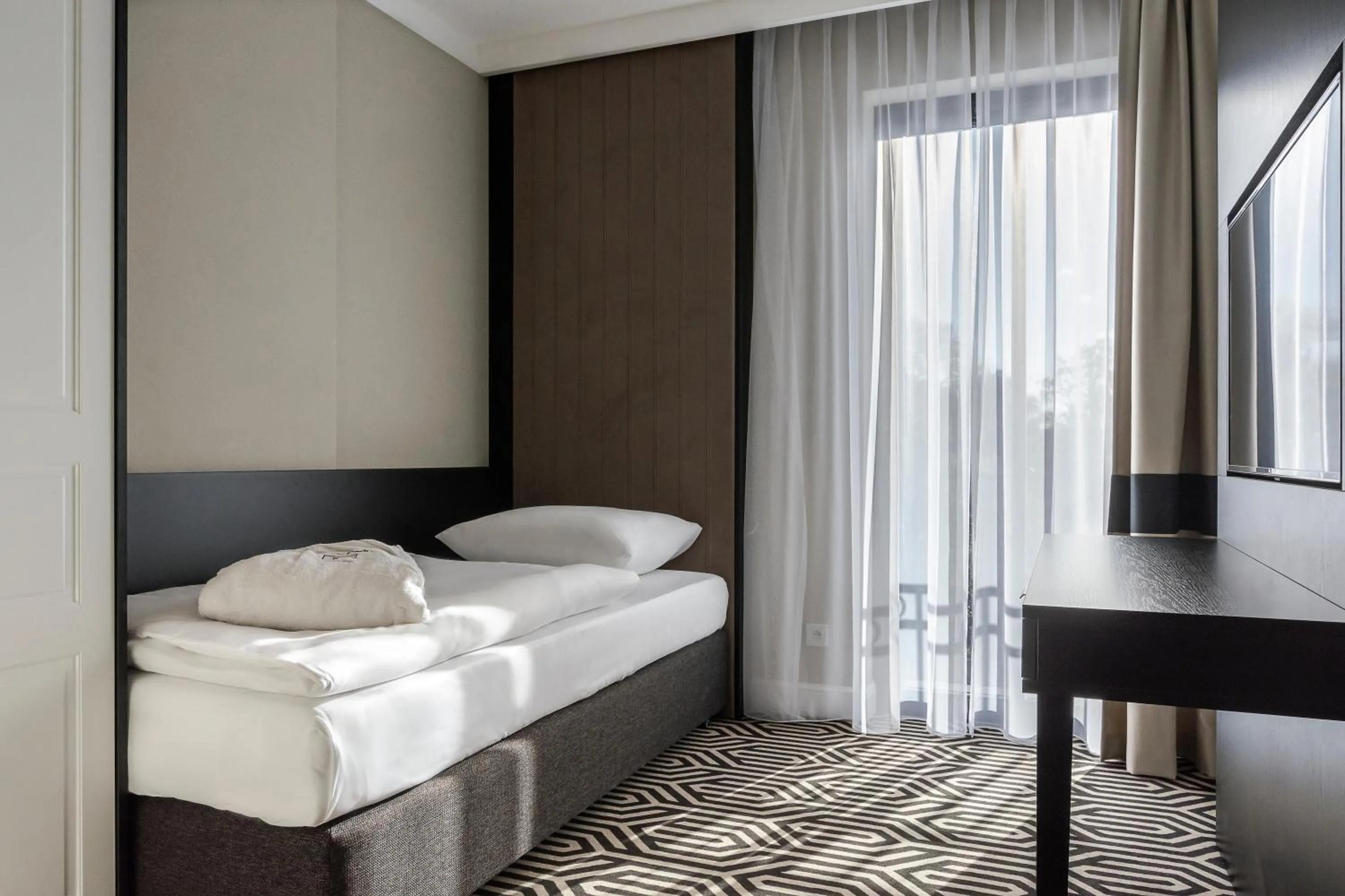 Bedroom, Bed in Baltic Park Fort by Zdrojowa