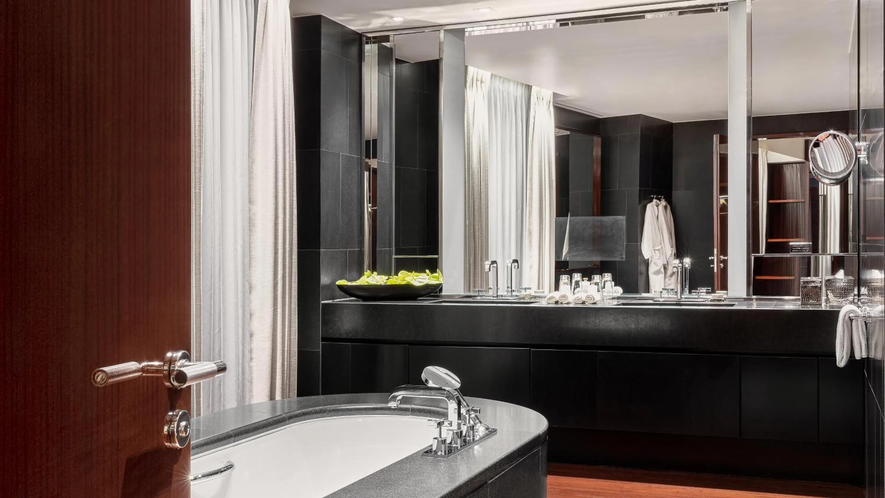 Bathroom in Bvlgari Hotel London