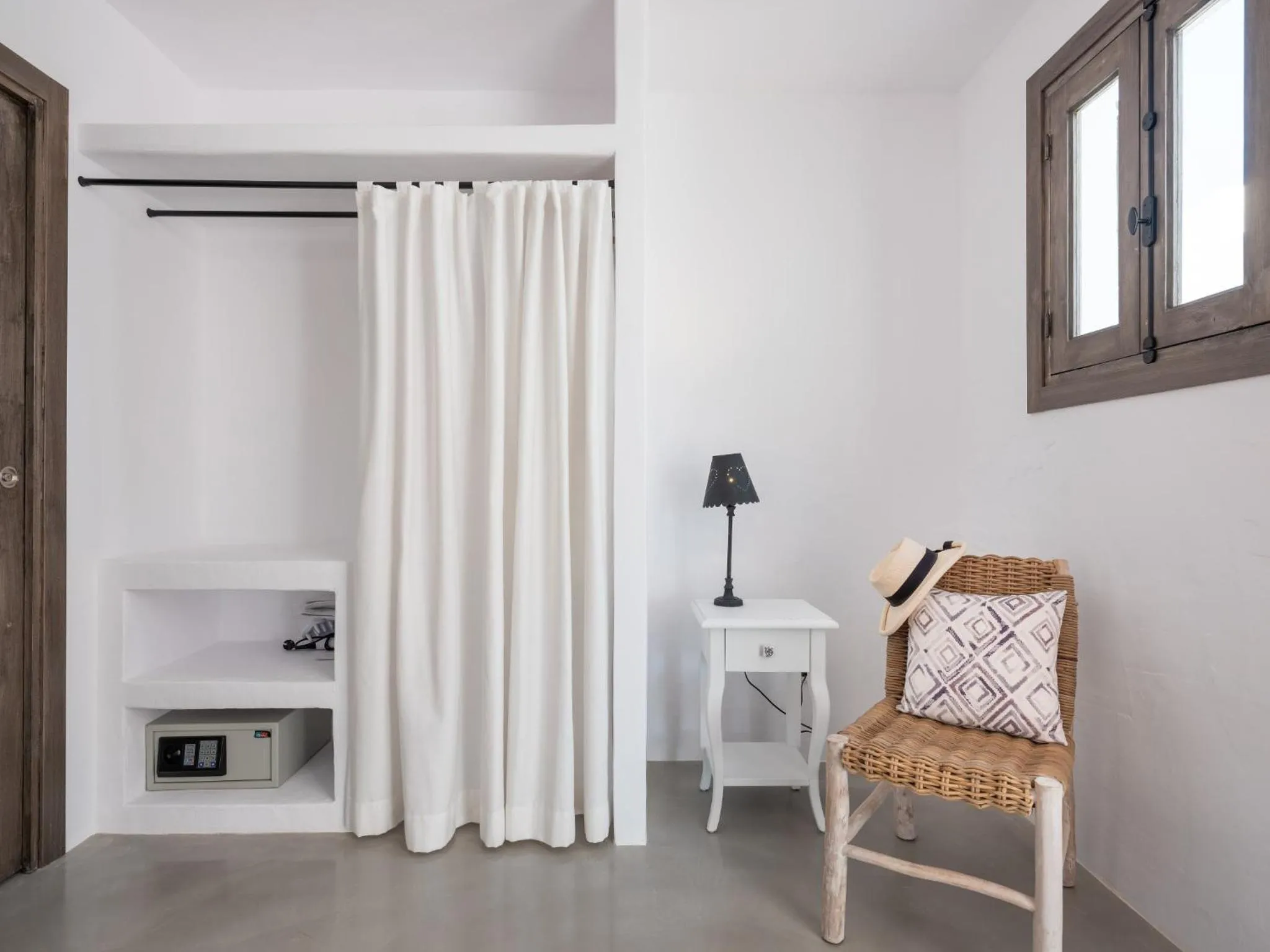 Bedroom, Bed in Villas S'Argamassa