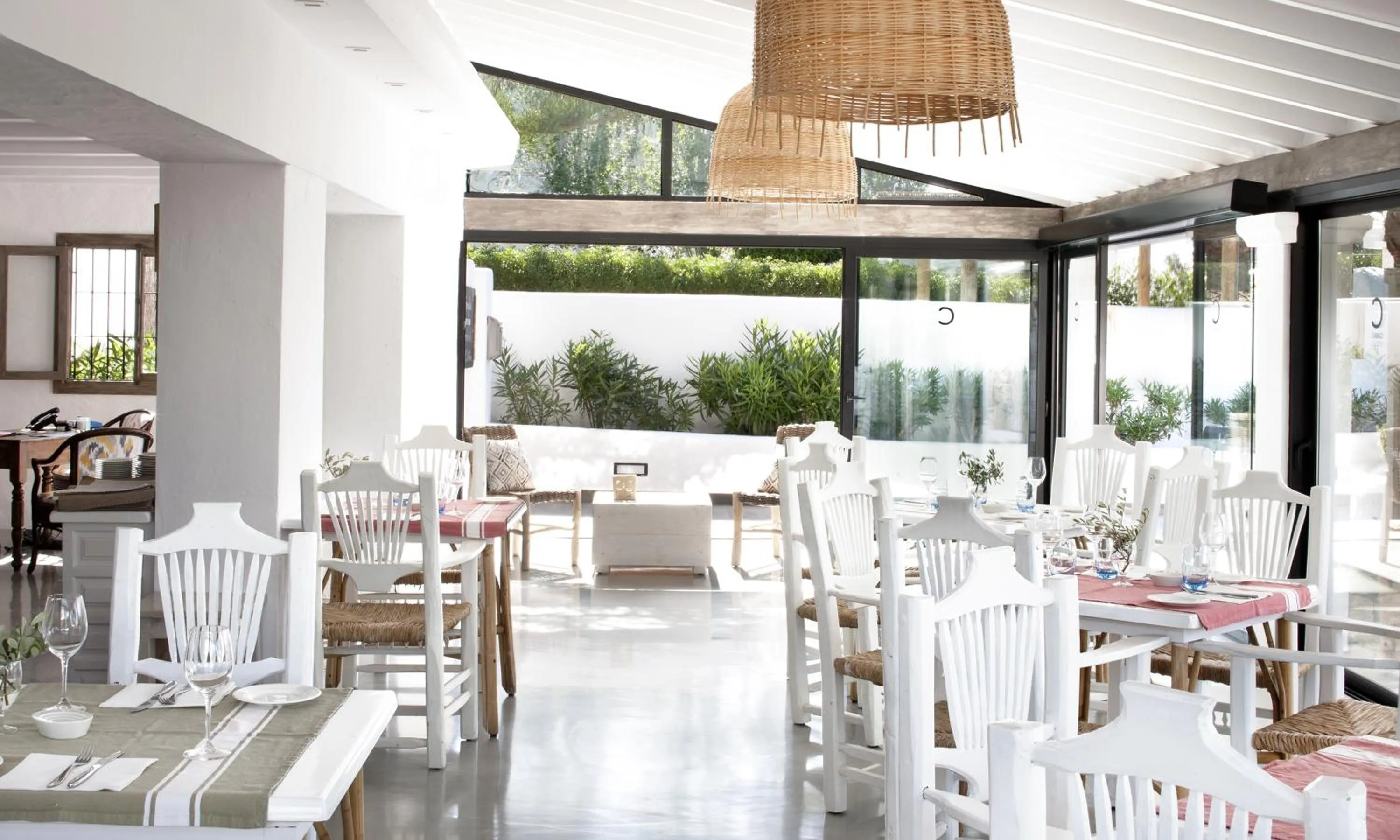 Restaurant/places to eat in Villas S'Argamassa