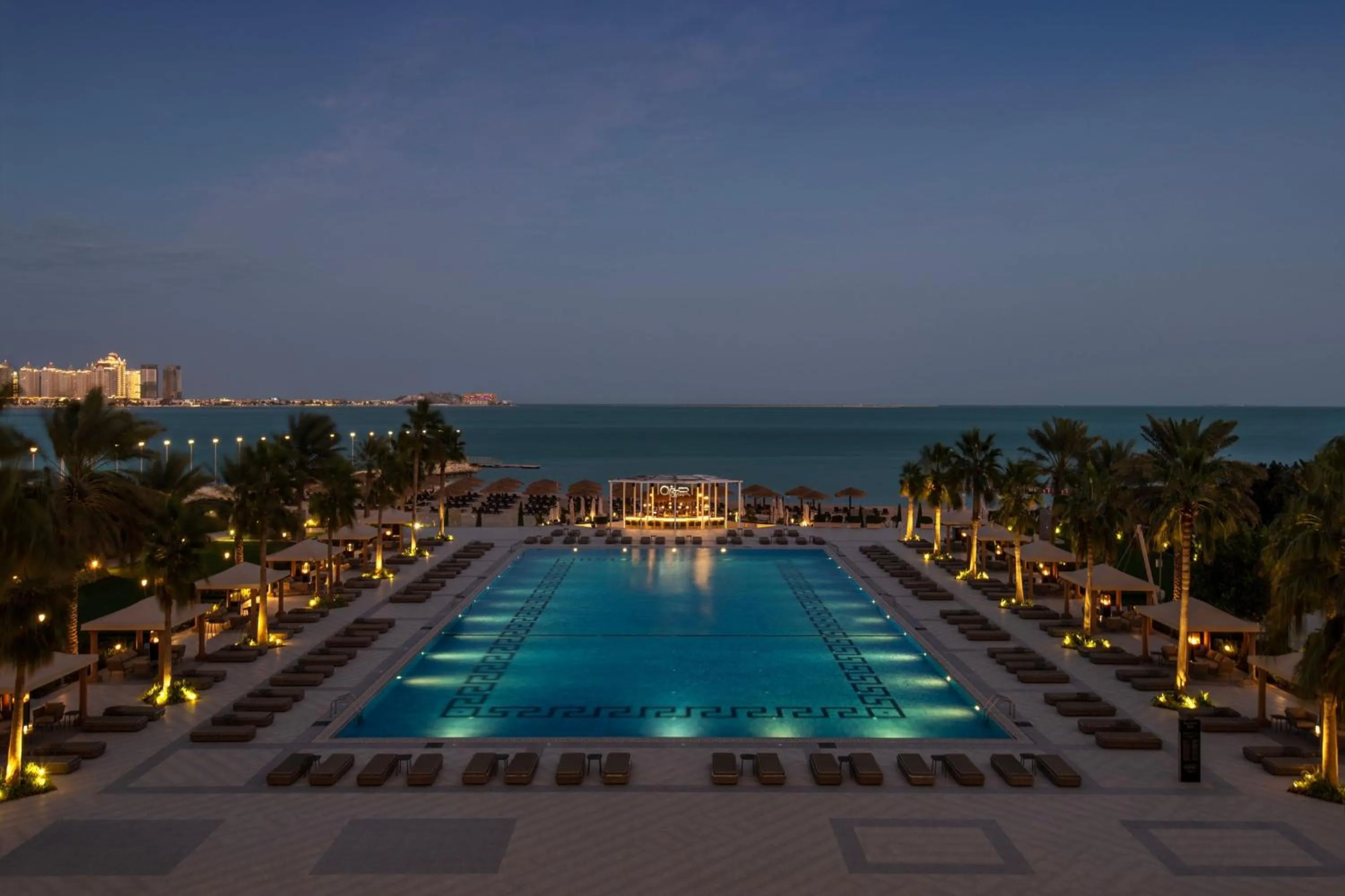 Swimming pool in The St. Regis Doha