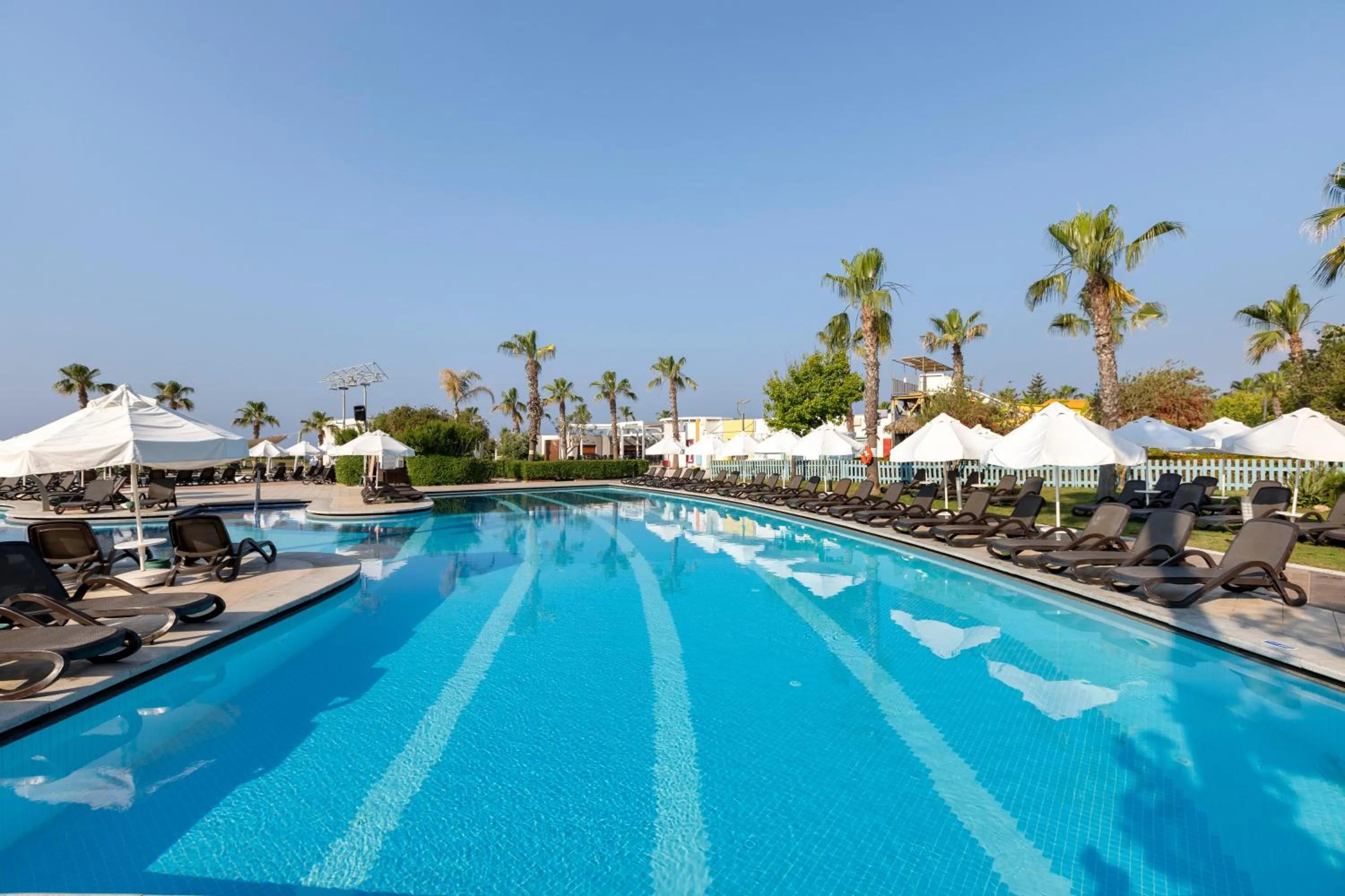 Swimming pool in Sherwood Dreams Resort