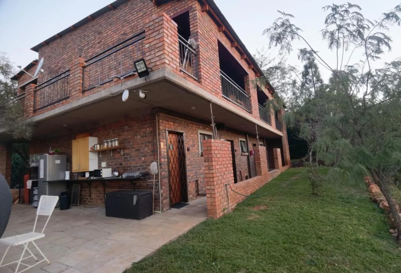 Kitchen or kitchenette in Suikerbosrant Sleep and go