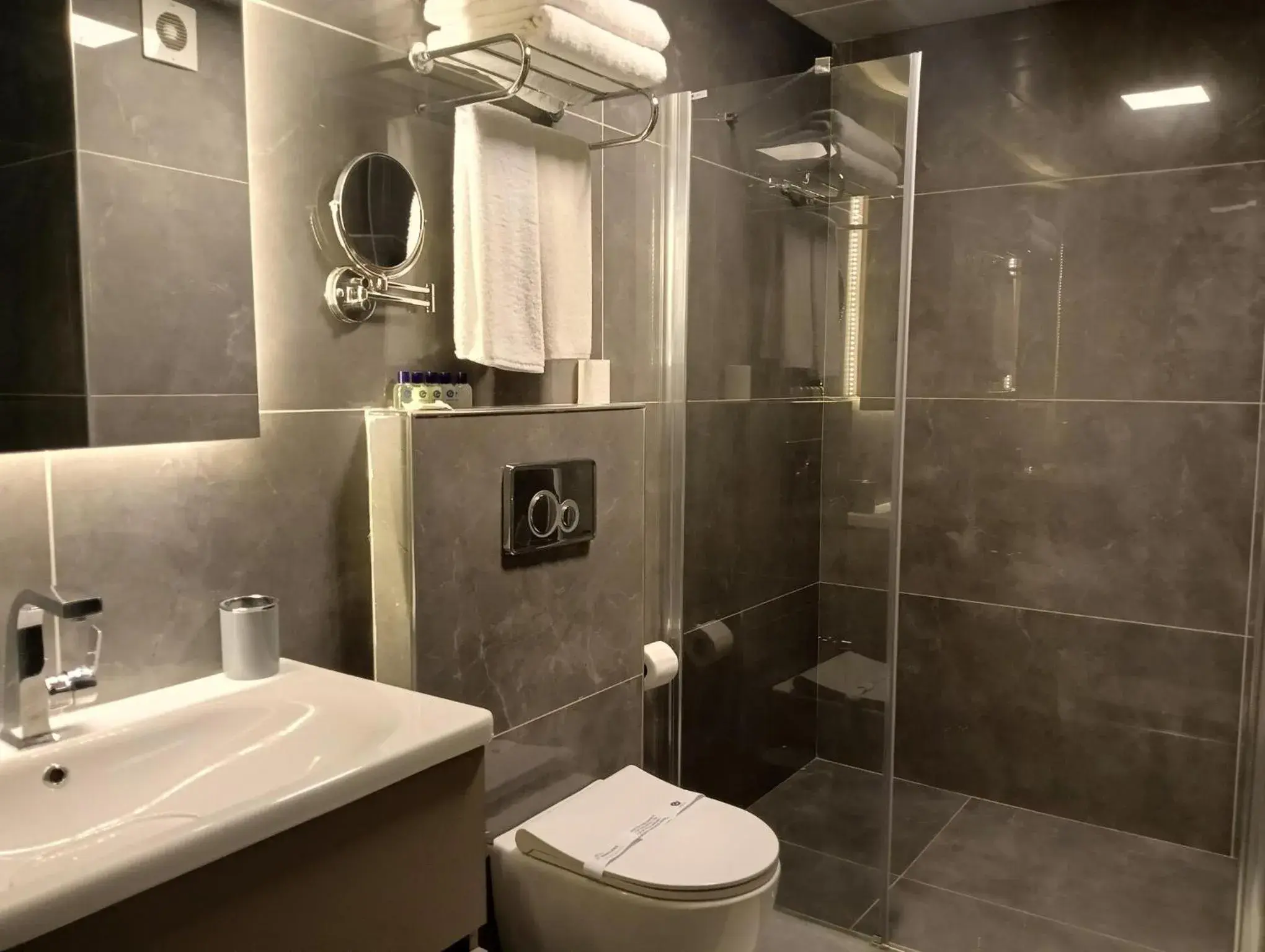 Family Room with Terrace in Gurtas Hotel Family Room with Terrace in Gurtas Hotel