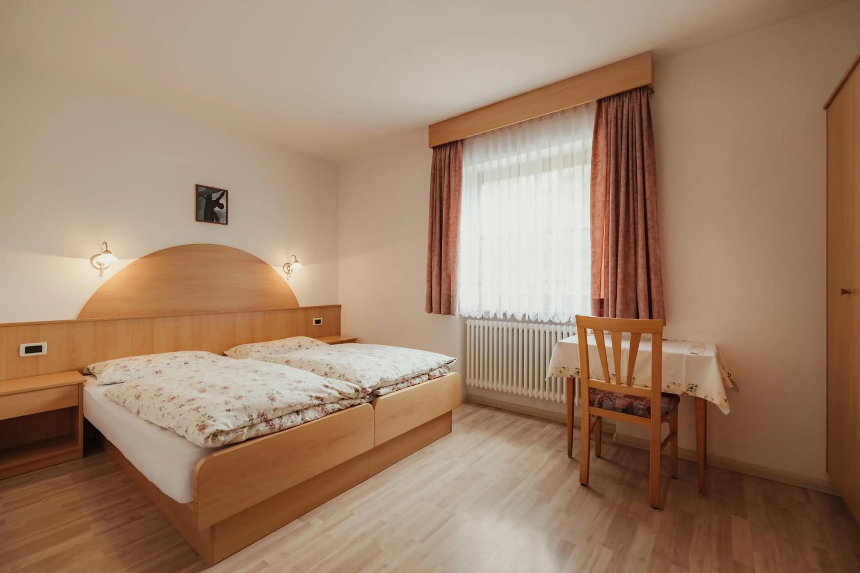 Bed in Residence Costa Burjada