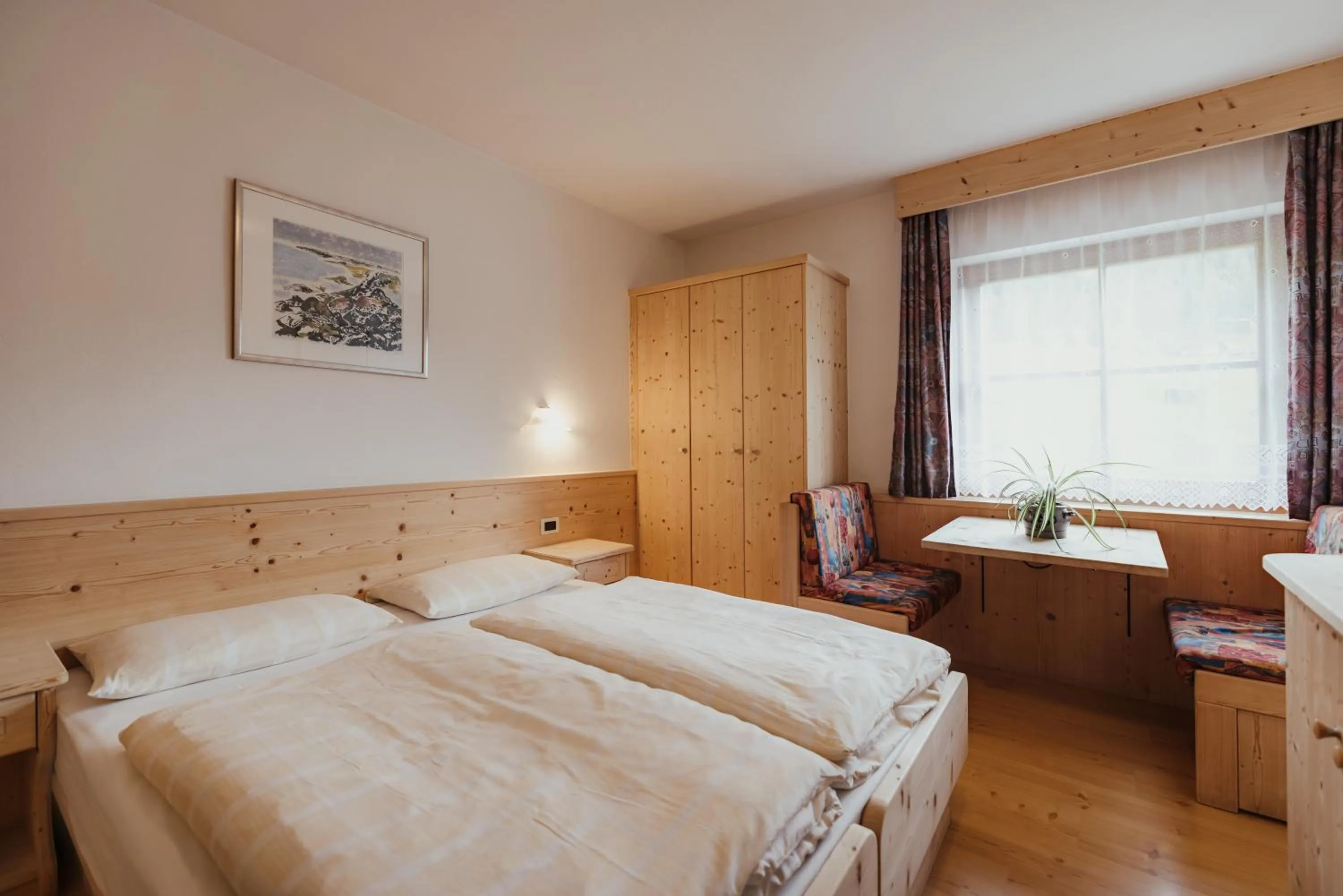 Bed in Residence Costa Burjada