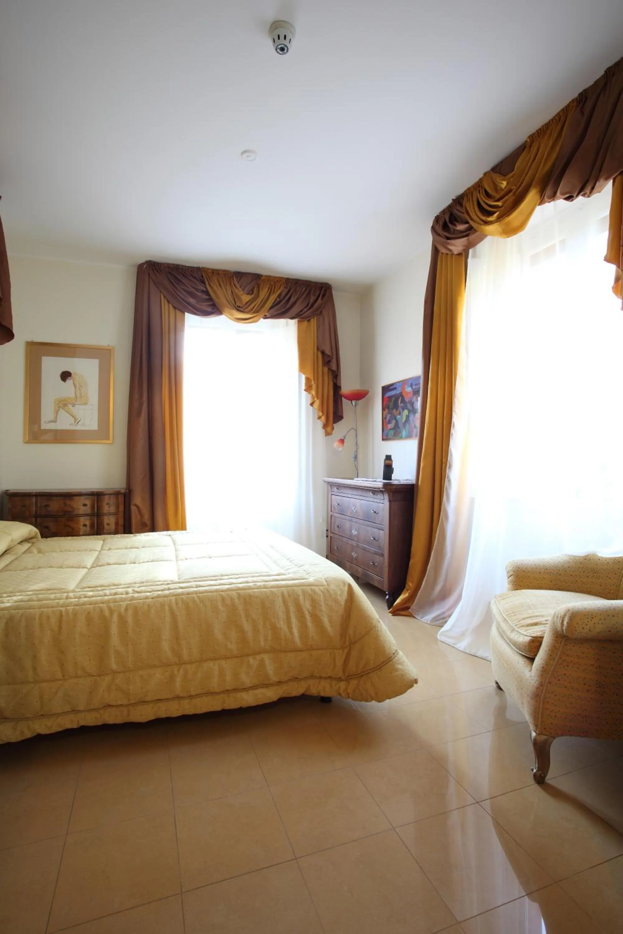 Bedroom, Bed in Hotel Roma