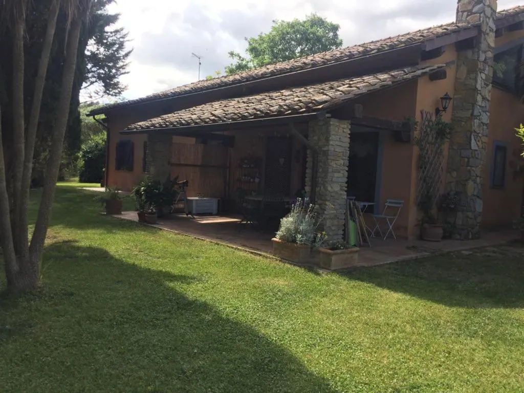 Property building in Casale Sant'Elia