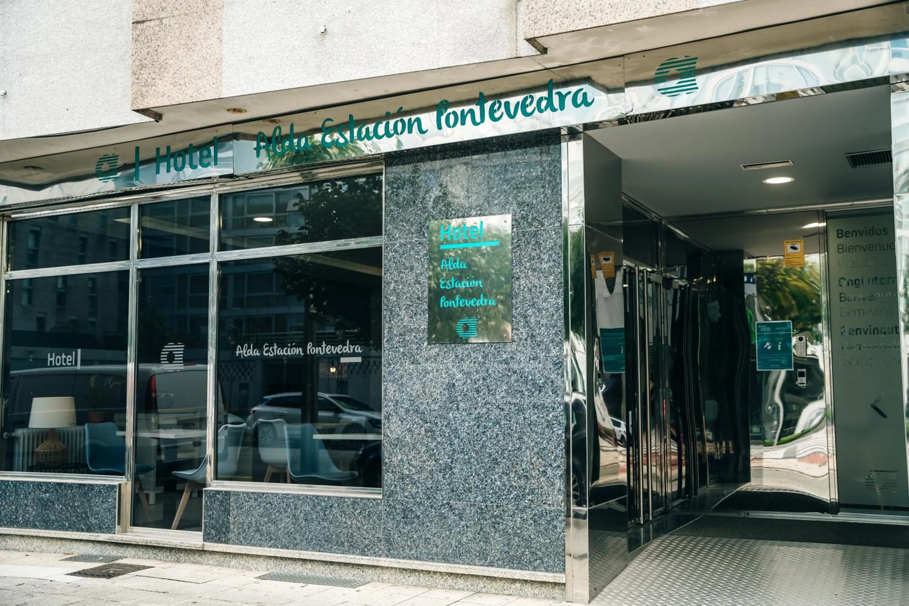 Property building in Hotel Alda Estación Pontevedra