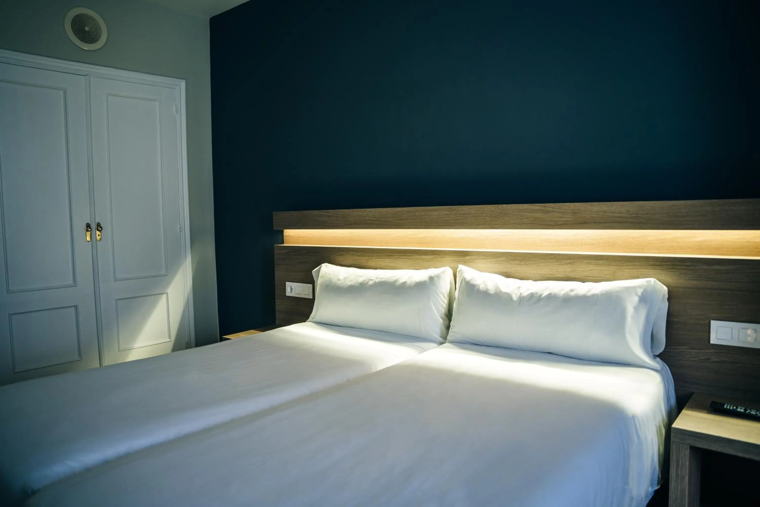 Bed in Hotel Alda Estación Pontevedra