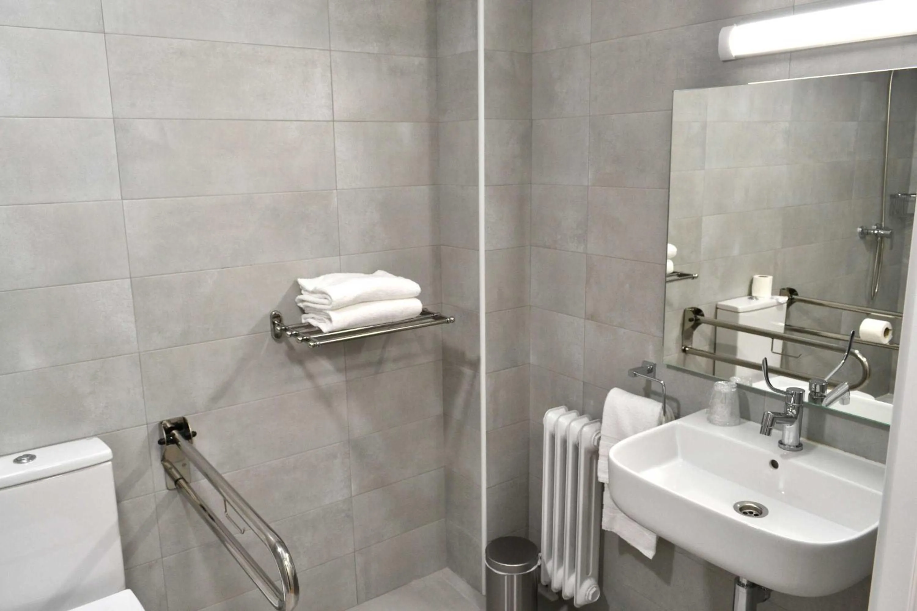 Bathroom in Hotel Alda Estación Pontevedra