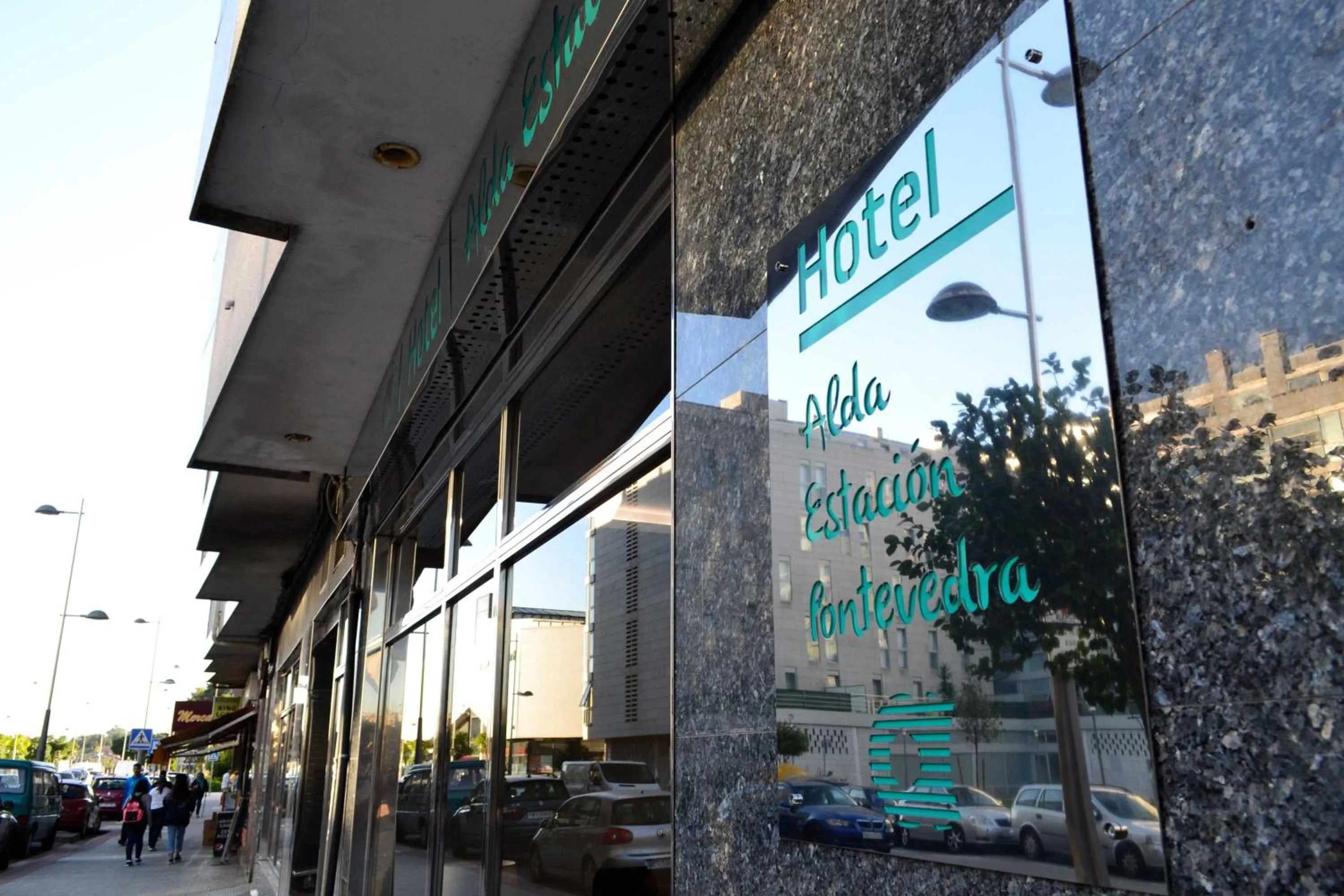 Facade/entrance in Hotel Alda Estación Pontevedra