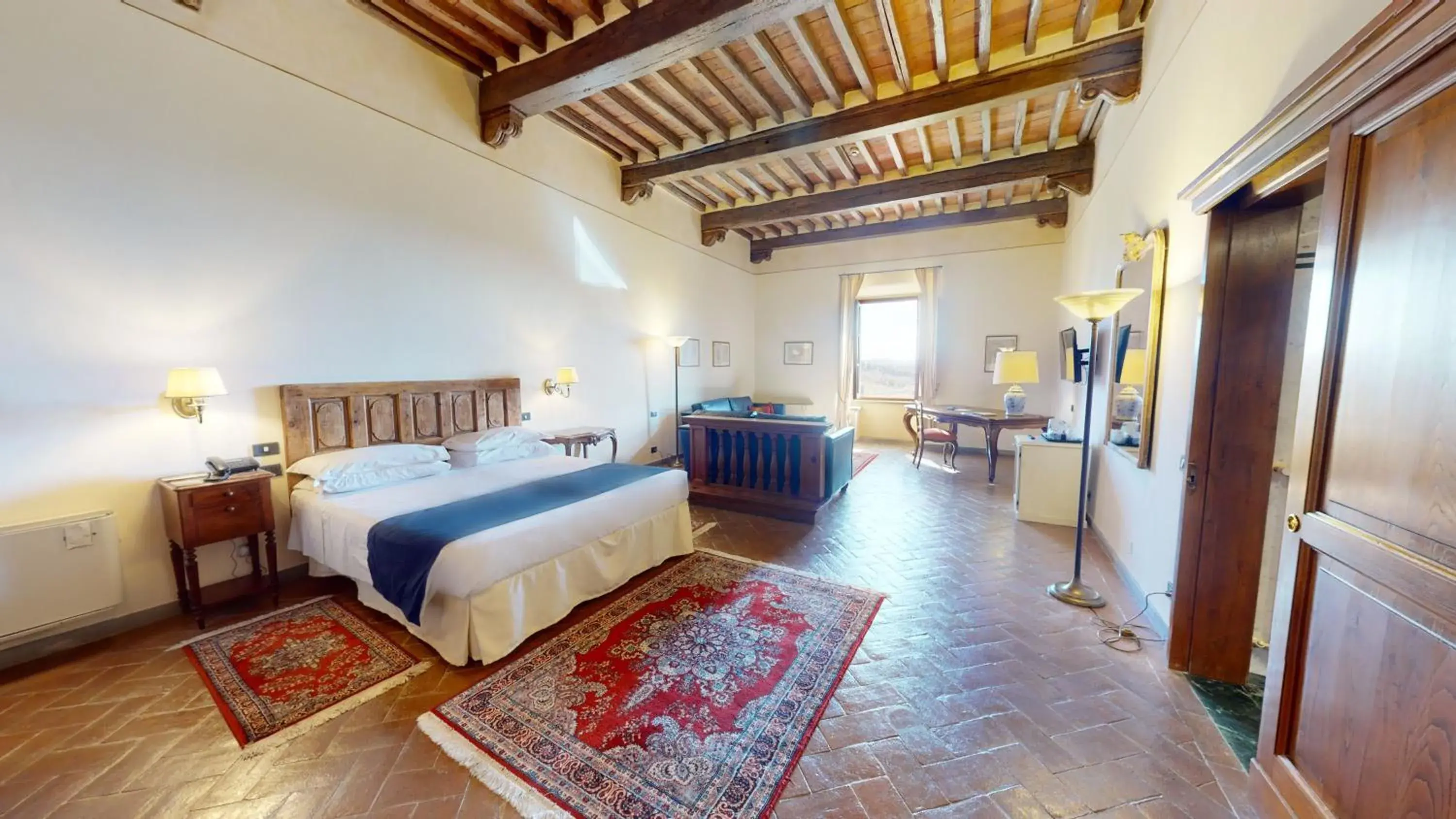 Deluxe Double or Twin Room with Garden View in Hotel Palazzo Squarcialupi Deluxe Double or Twin Room with Garden View in Hotel Palazzo Squarcialupi