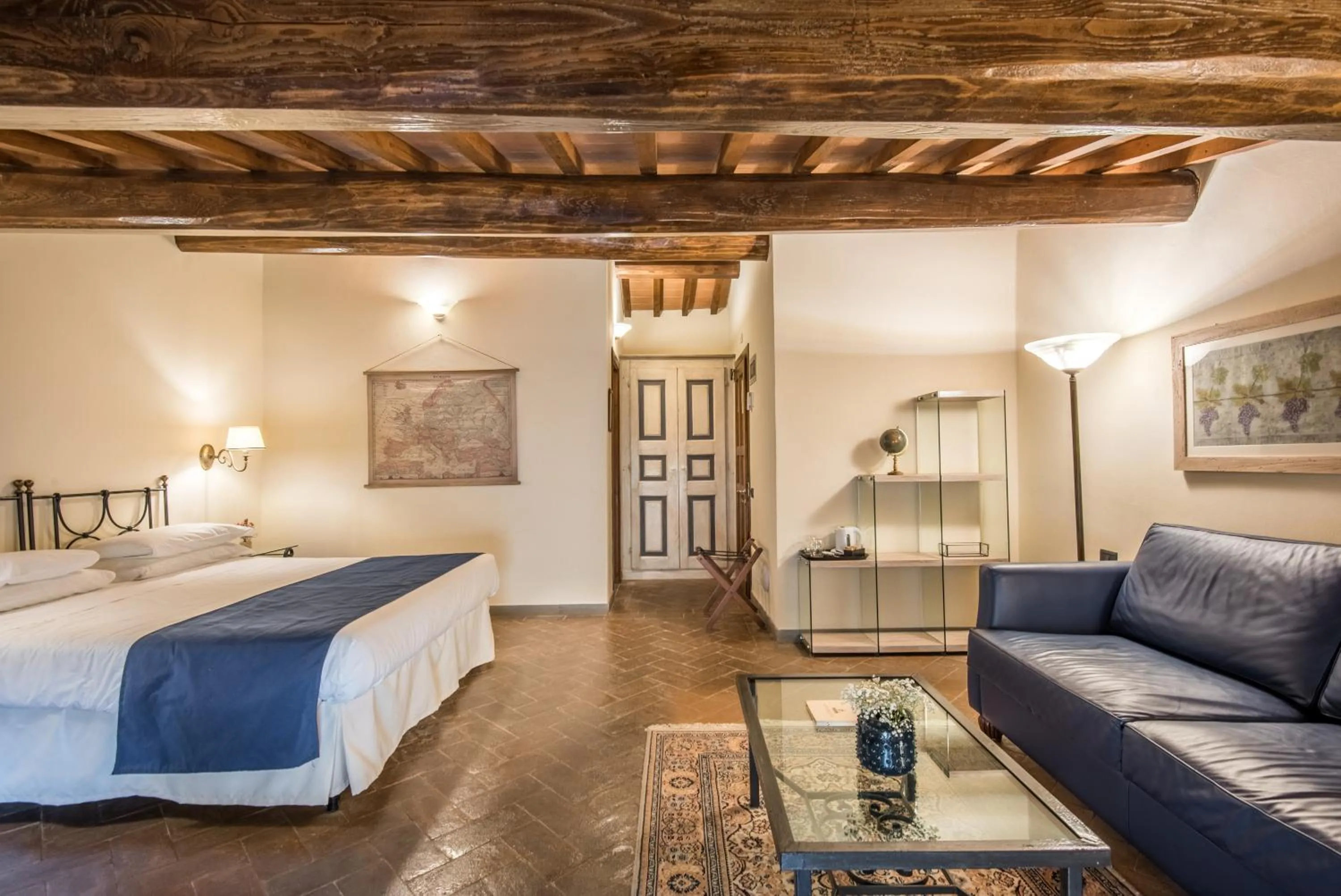 Bed in Hotel Palazzo Squarcialupi