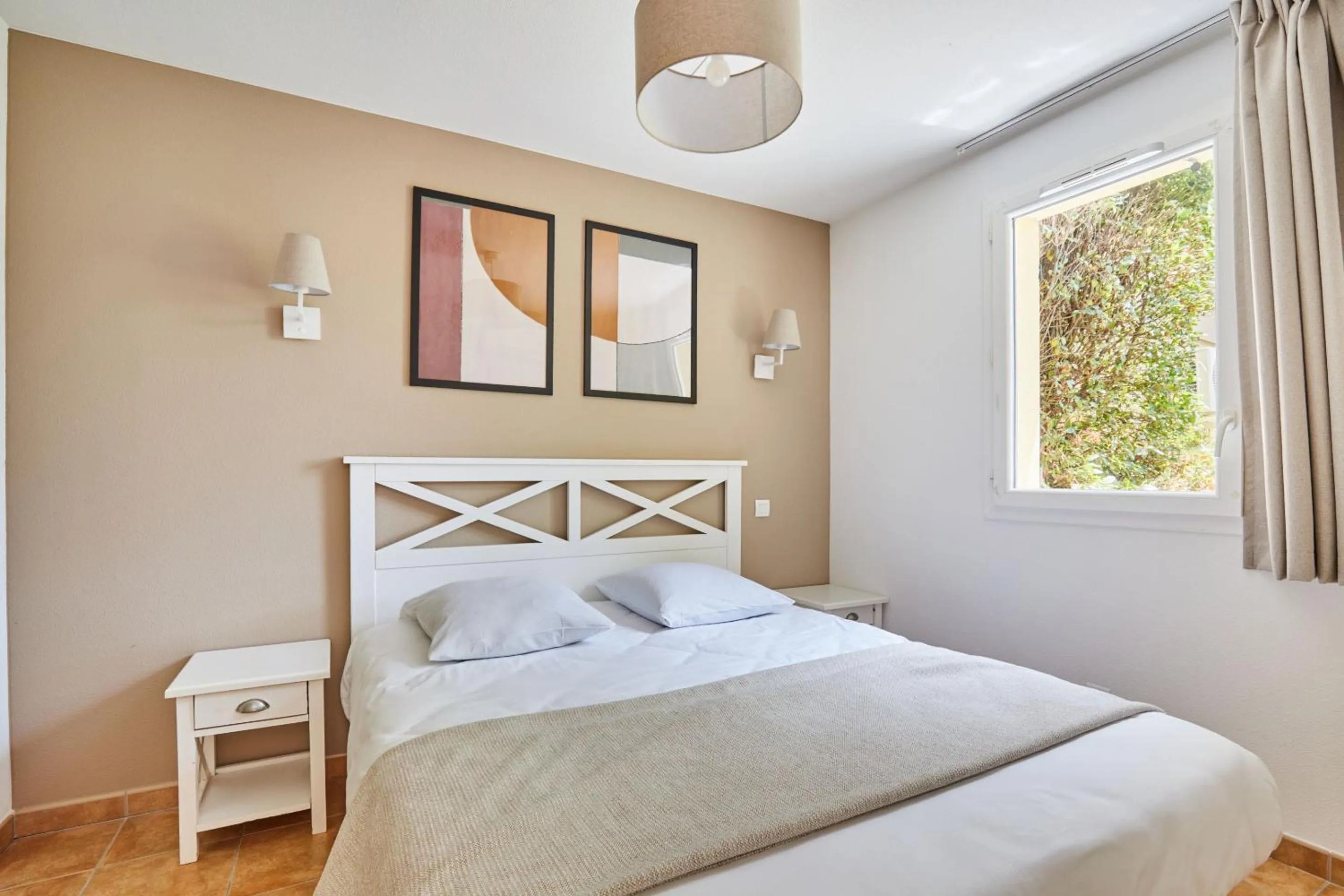 Bedroom, Bed in Résidence Odalys - Les Coteaux de Sarlat