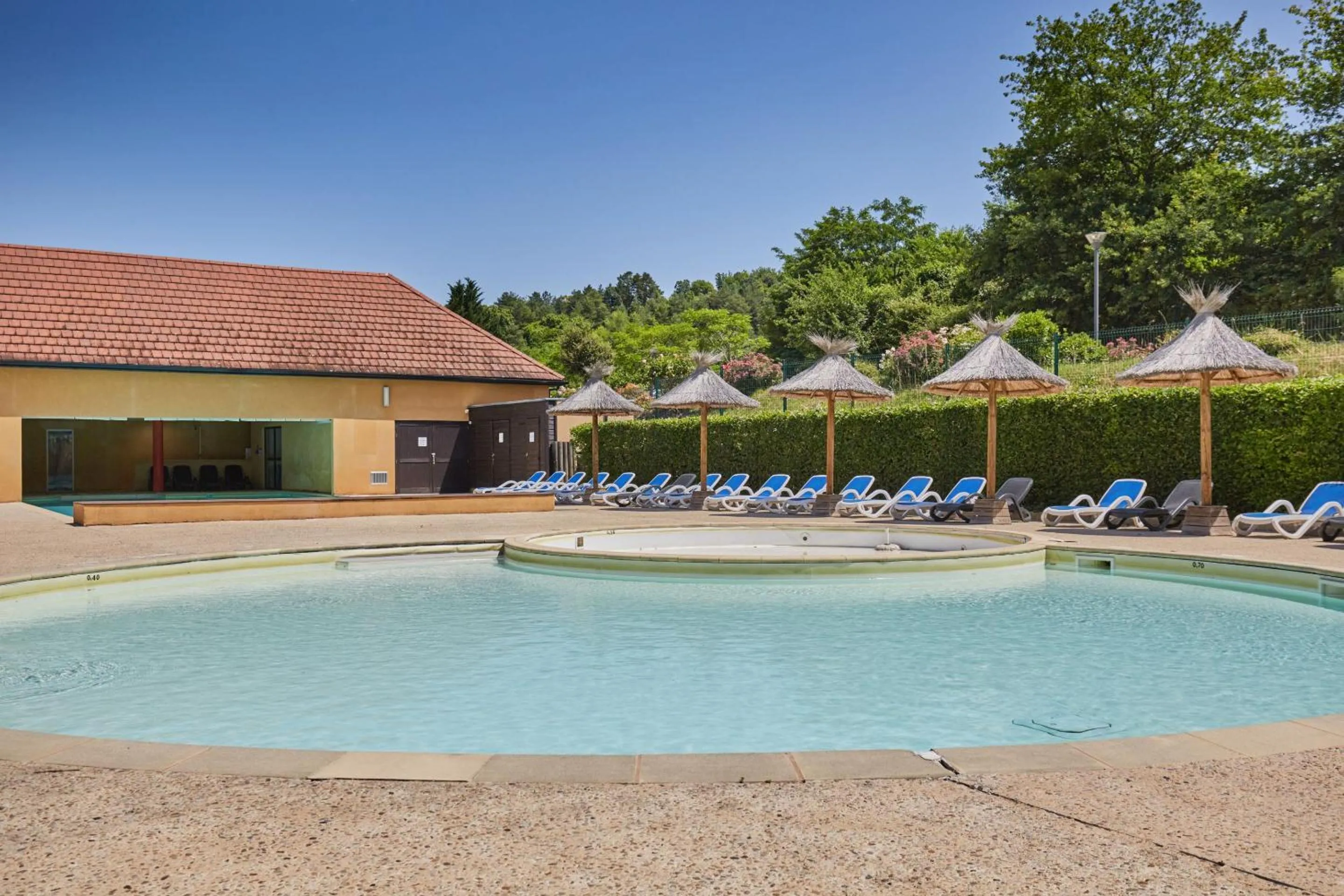 Swimming pool in Résidence Odalys - Les Coteaux de Sarlat