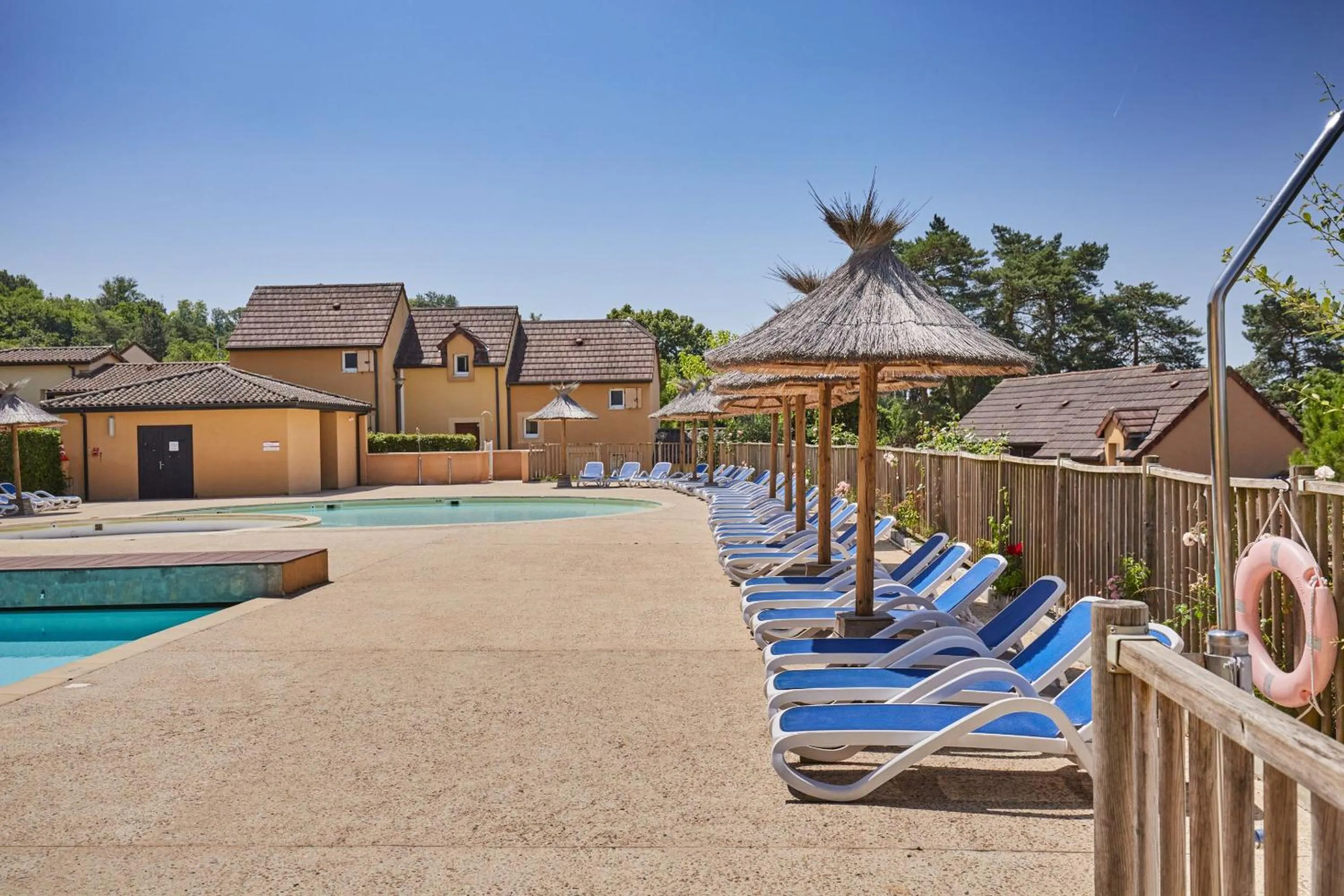Swimming pool in Résidence Odalys - Les Coteaux de Sarlat