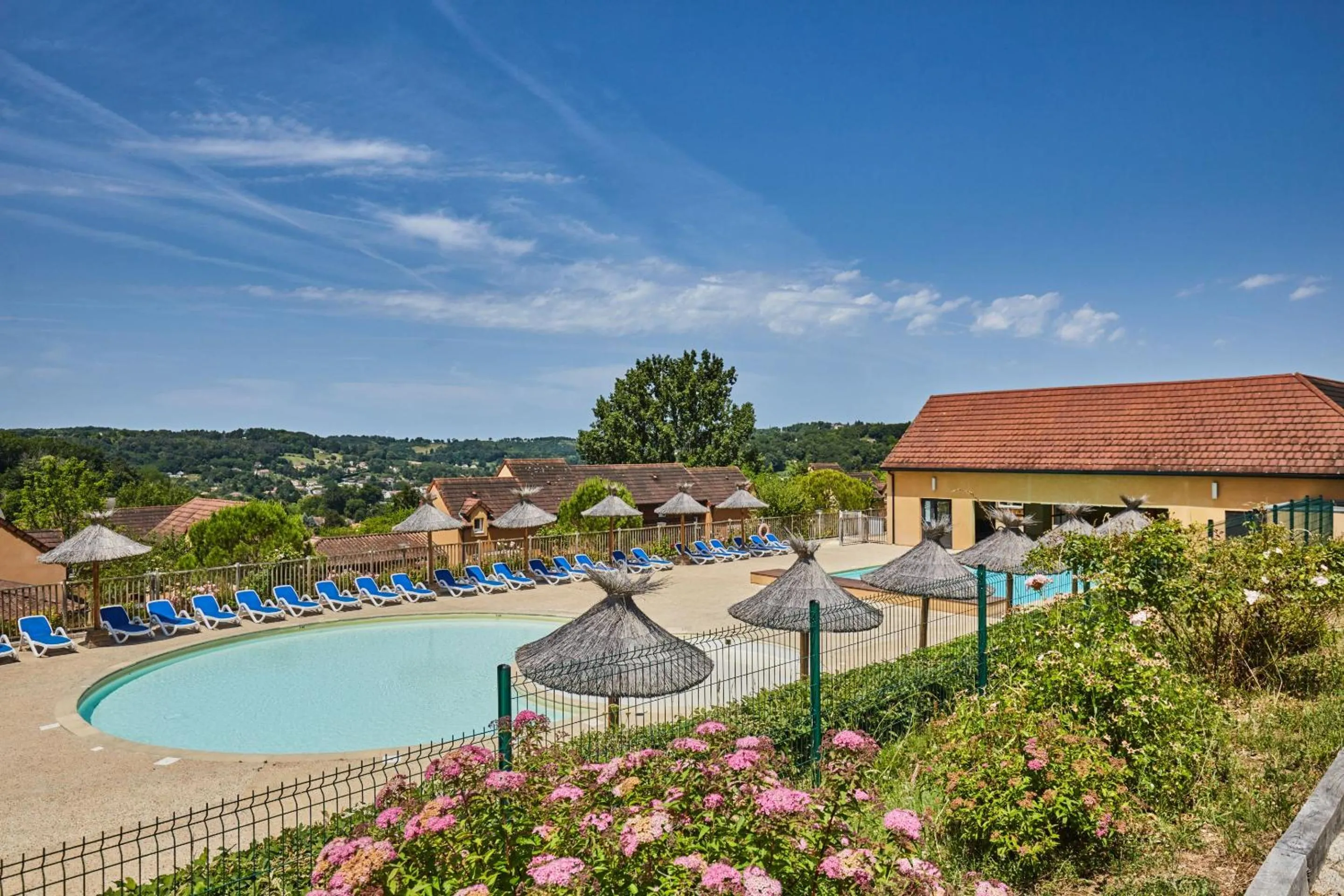 Swimming pool in Résidence Odalys - Les Coteaux de Sarlat