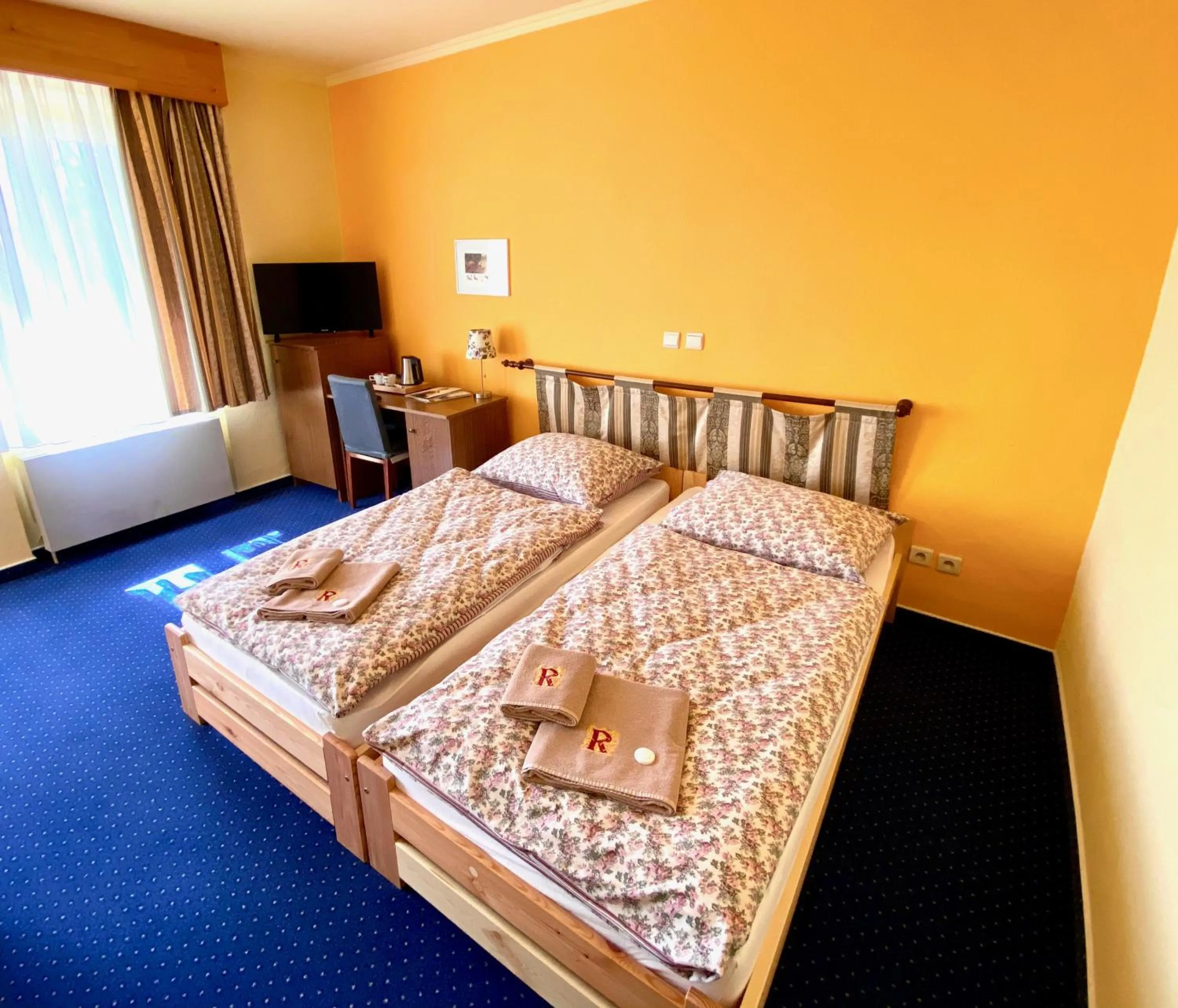 Photo of the whole room, Bed in Hotel Rustikal