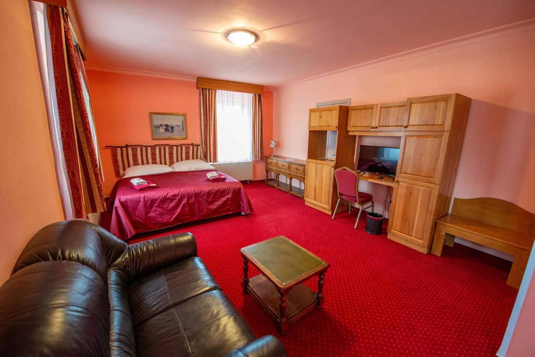 Living room, Bed in Hotel Rustikal