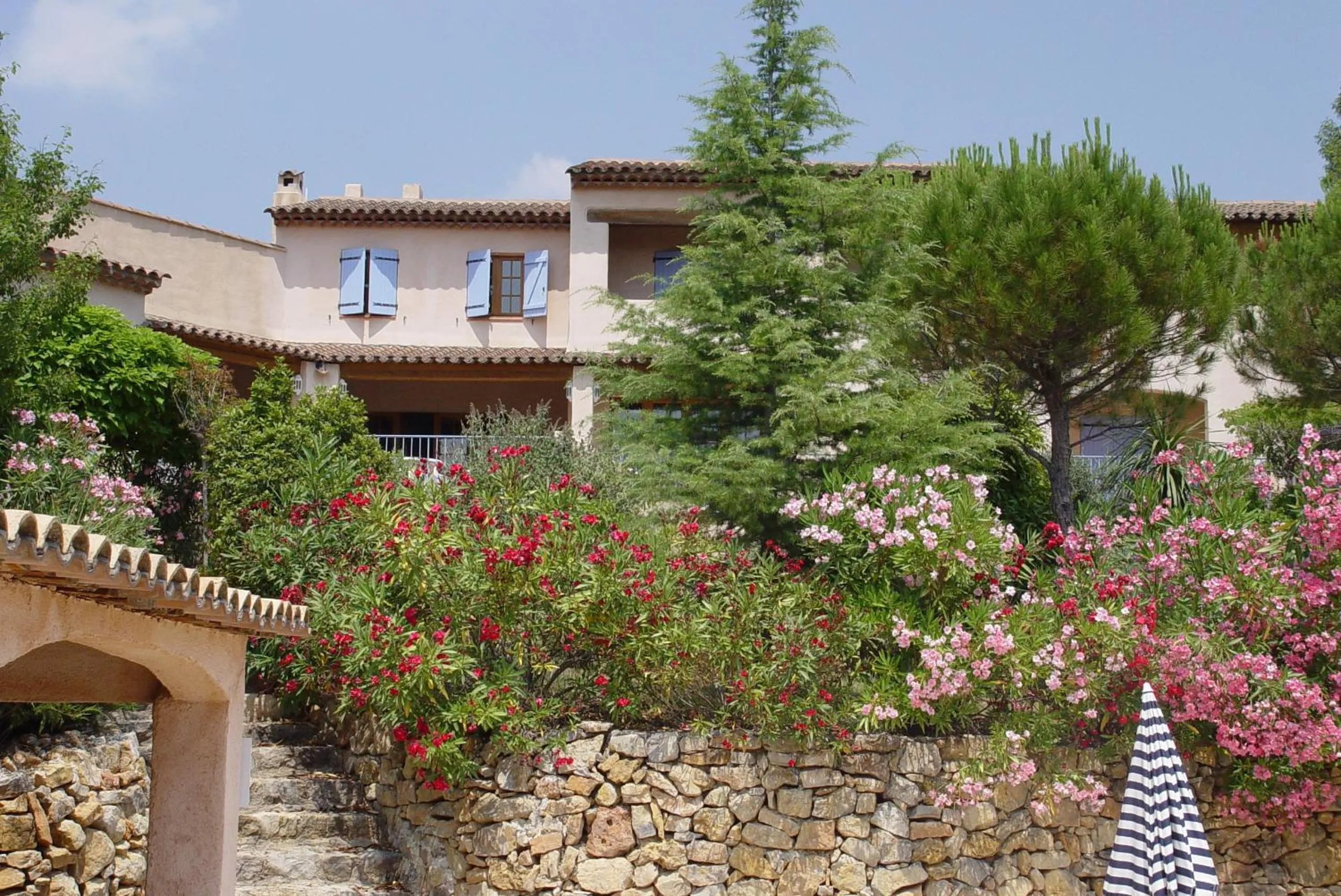 Facade/entrance in Le Mas des Collines