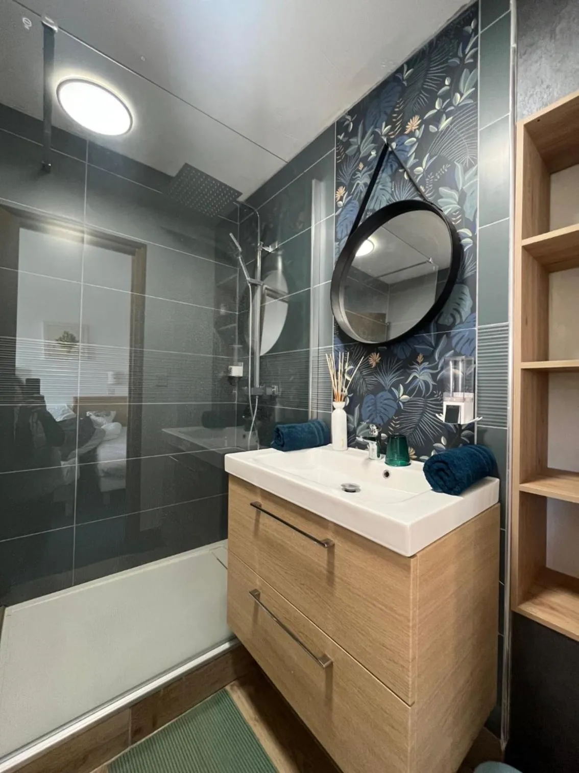 Shower in Le Mas des Collines