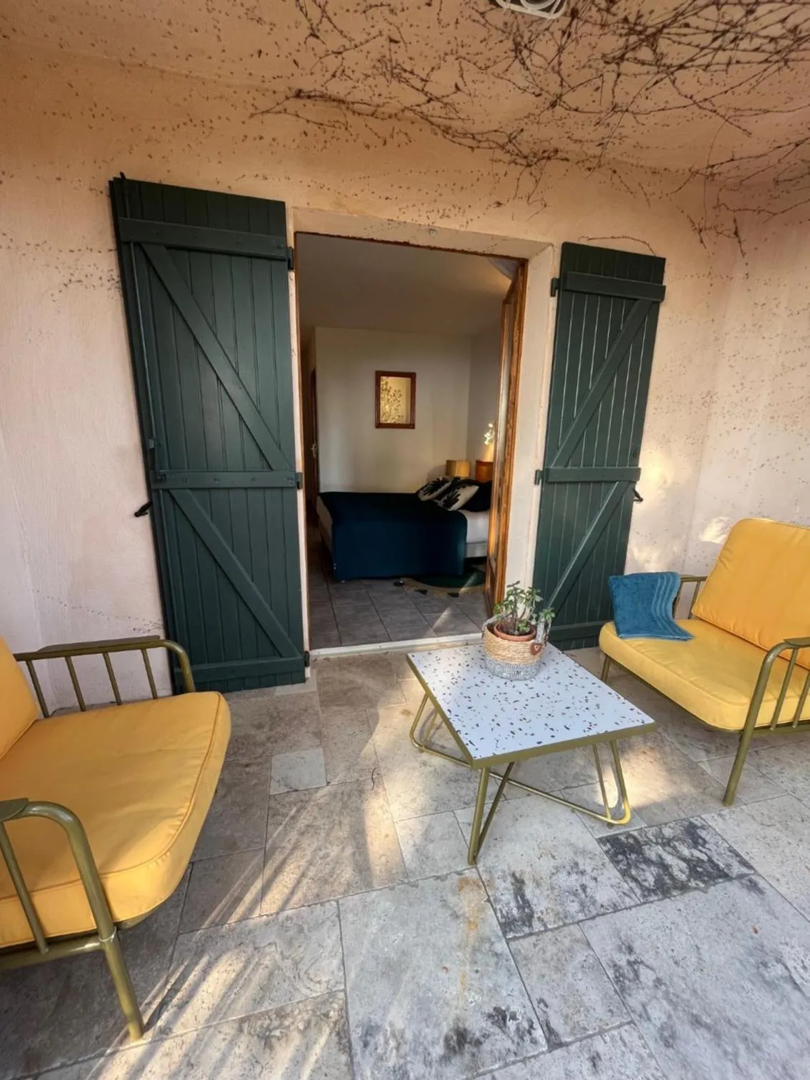 Patio in Le Mas des Collines