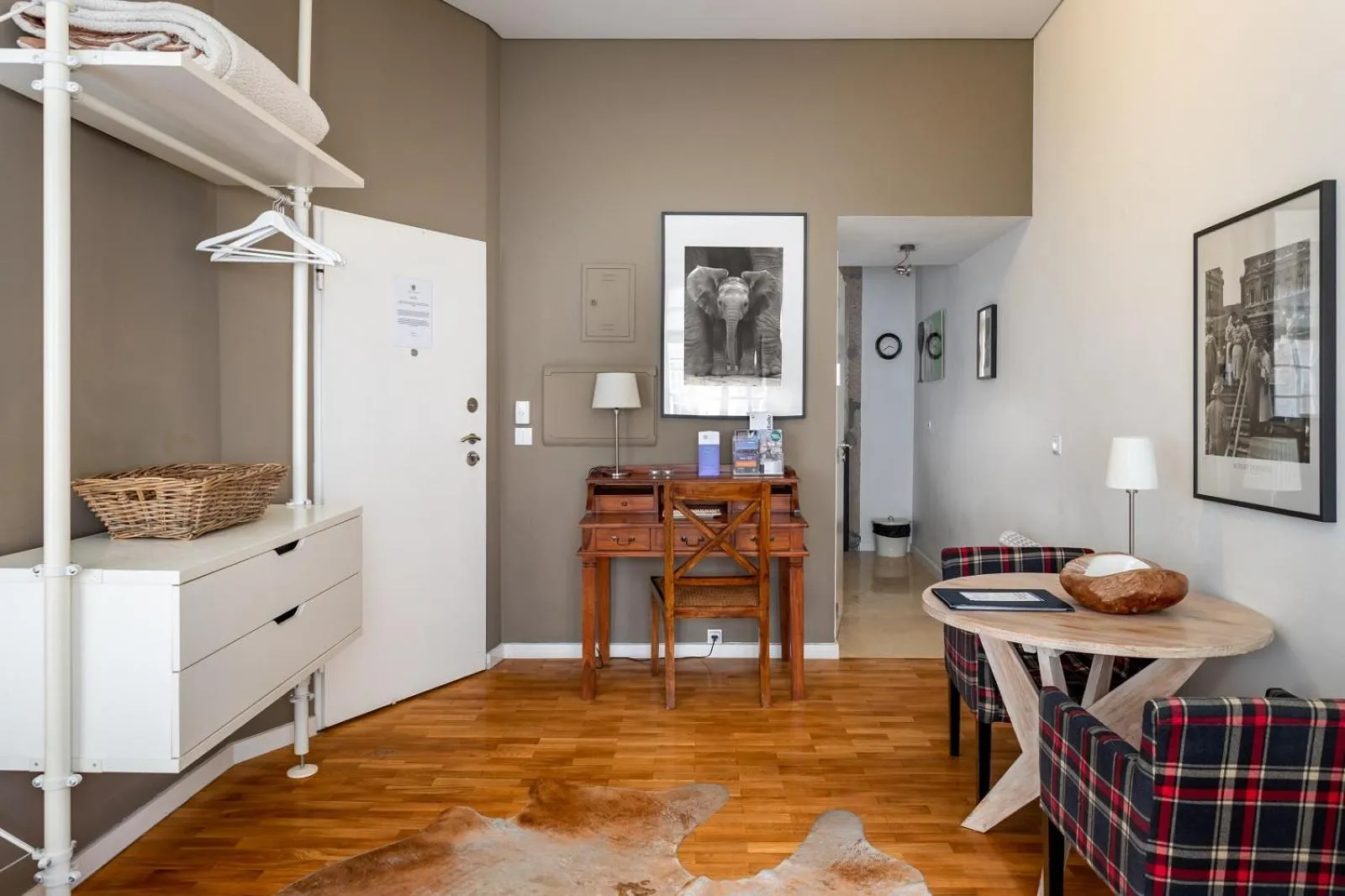 Seating area in PortoSense Ribeira