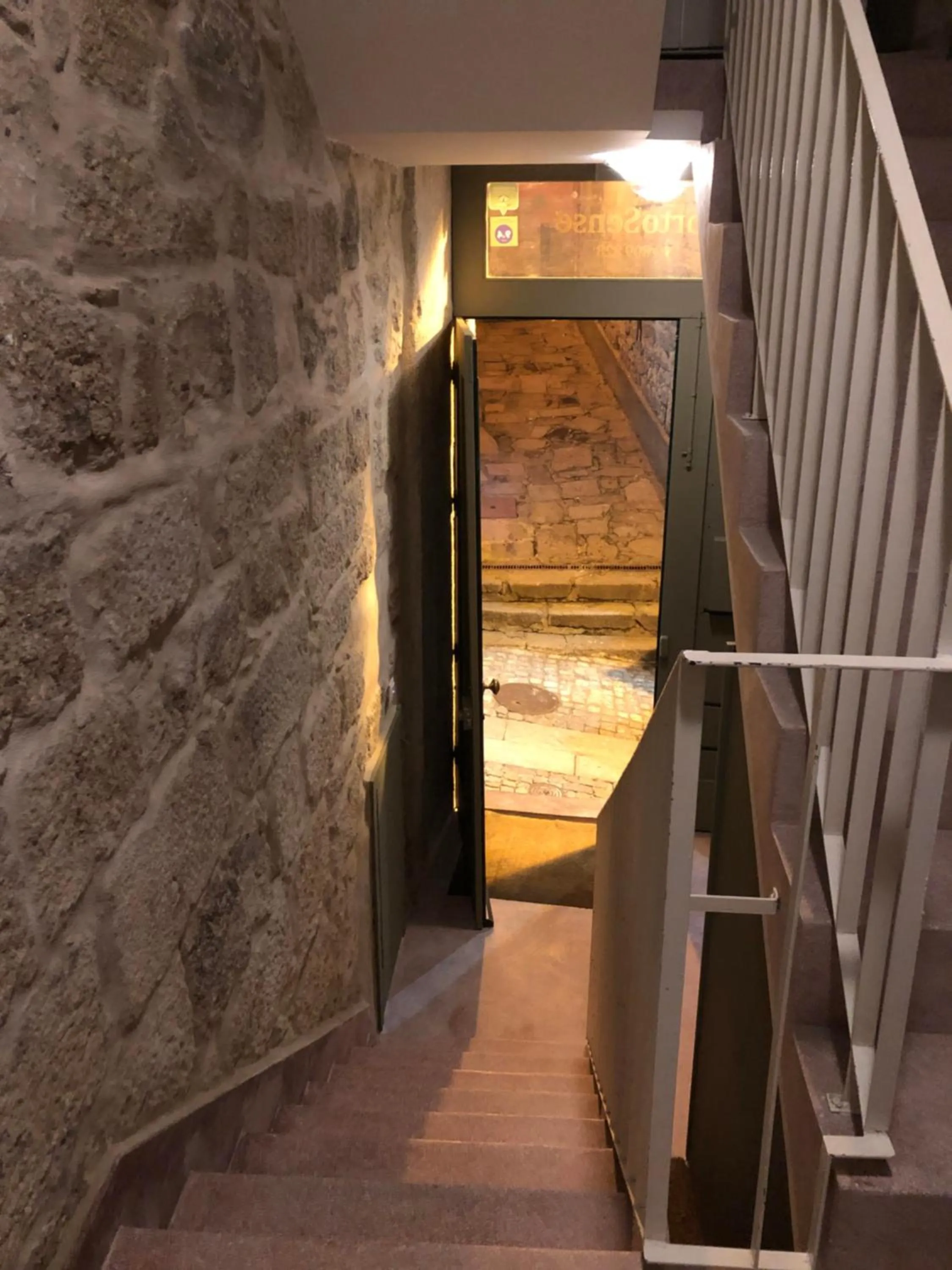 Facade/entrance in PortoSense Ribeira