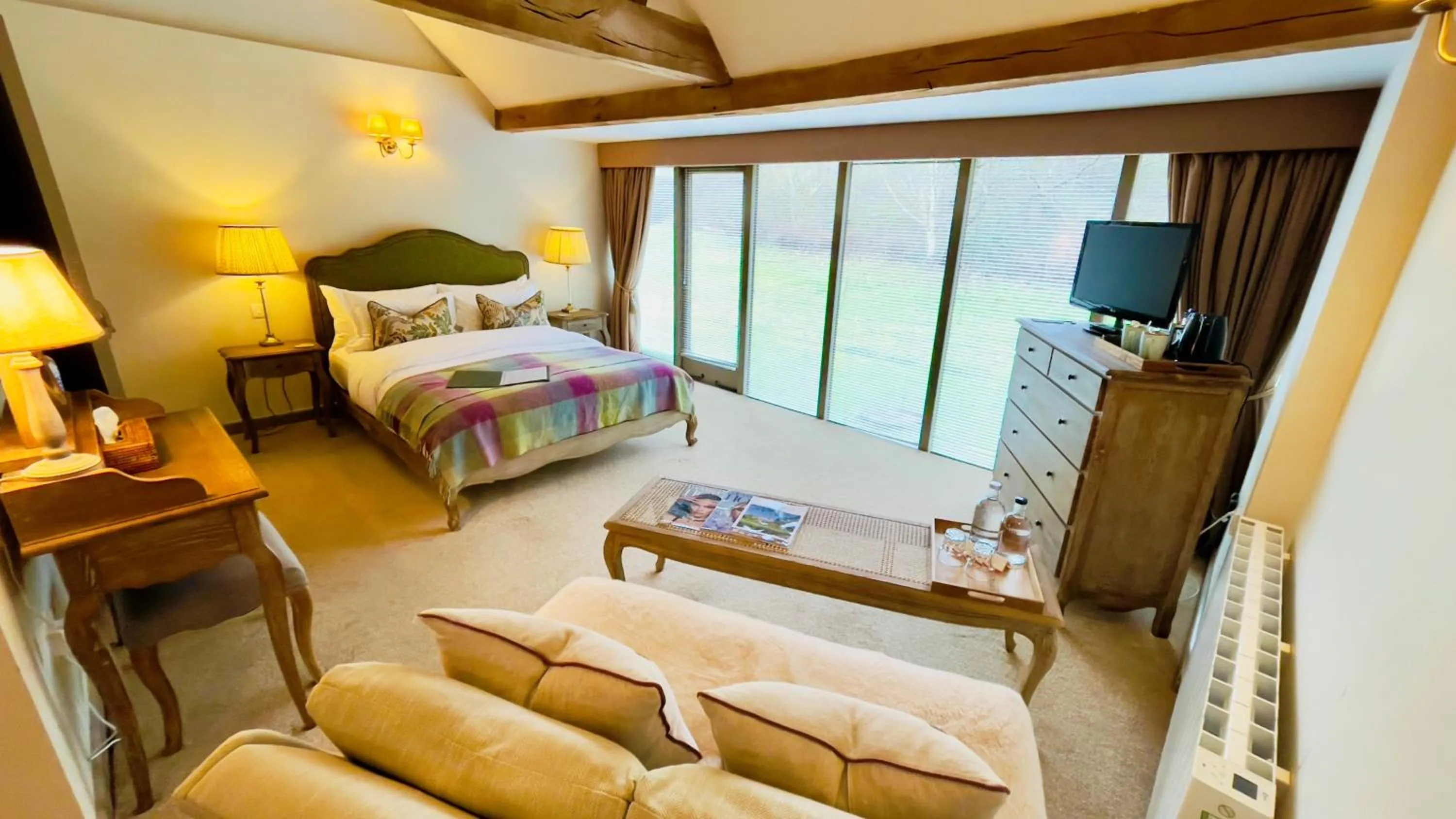 Bed in Halfway Bridge