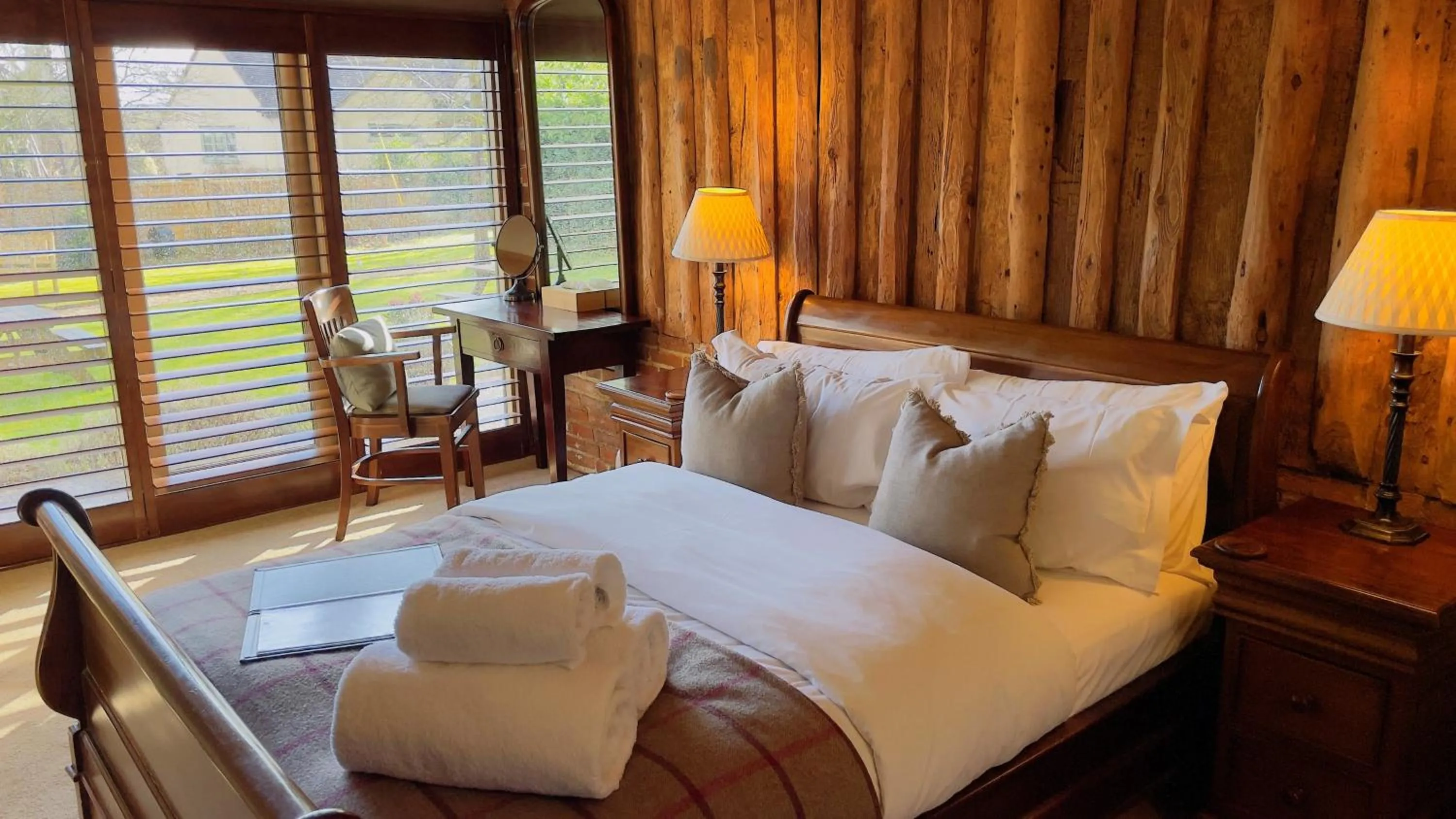 Bed in Halfway Bridge