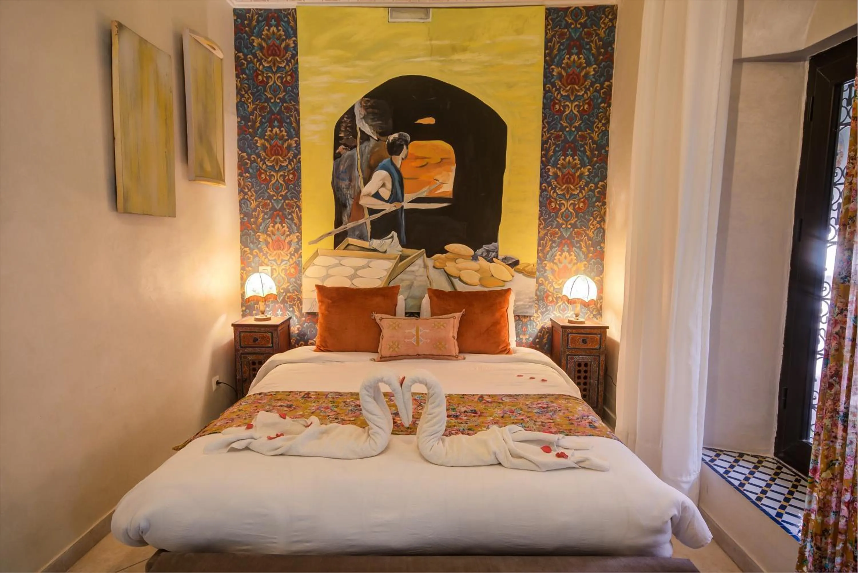 Bed in Riad Les Oliviers & Spa