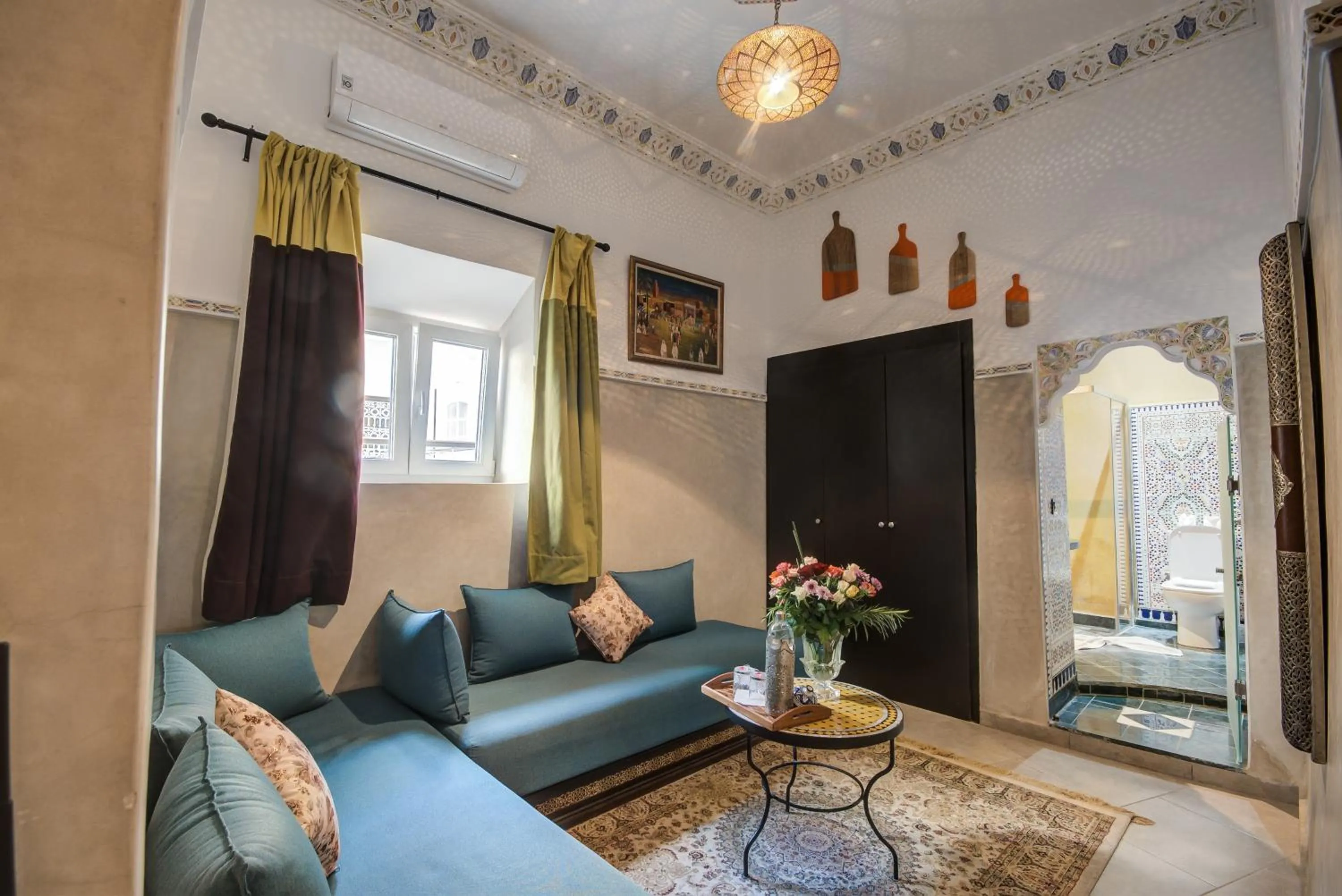 Living room in Riad Les Oliviers & Spa