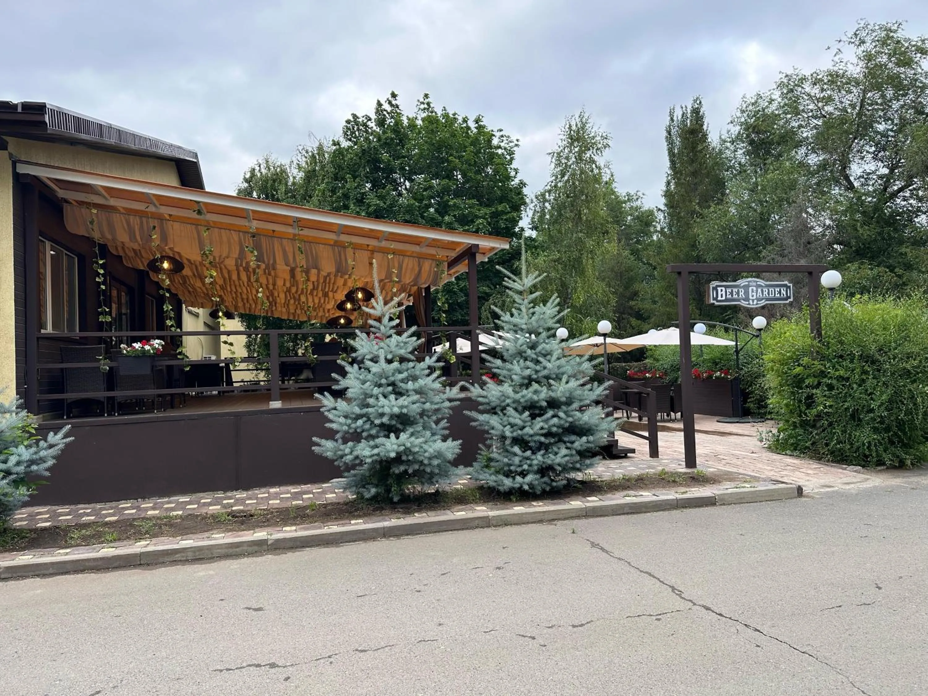Restaurant/places to eat in Chagala Hotel Uralsk