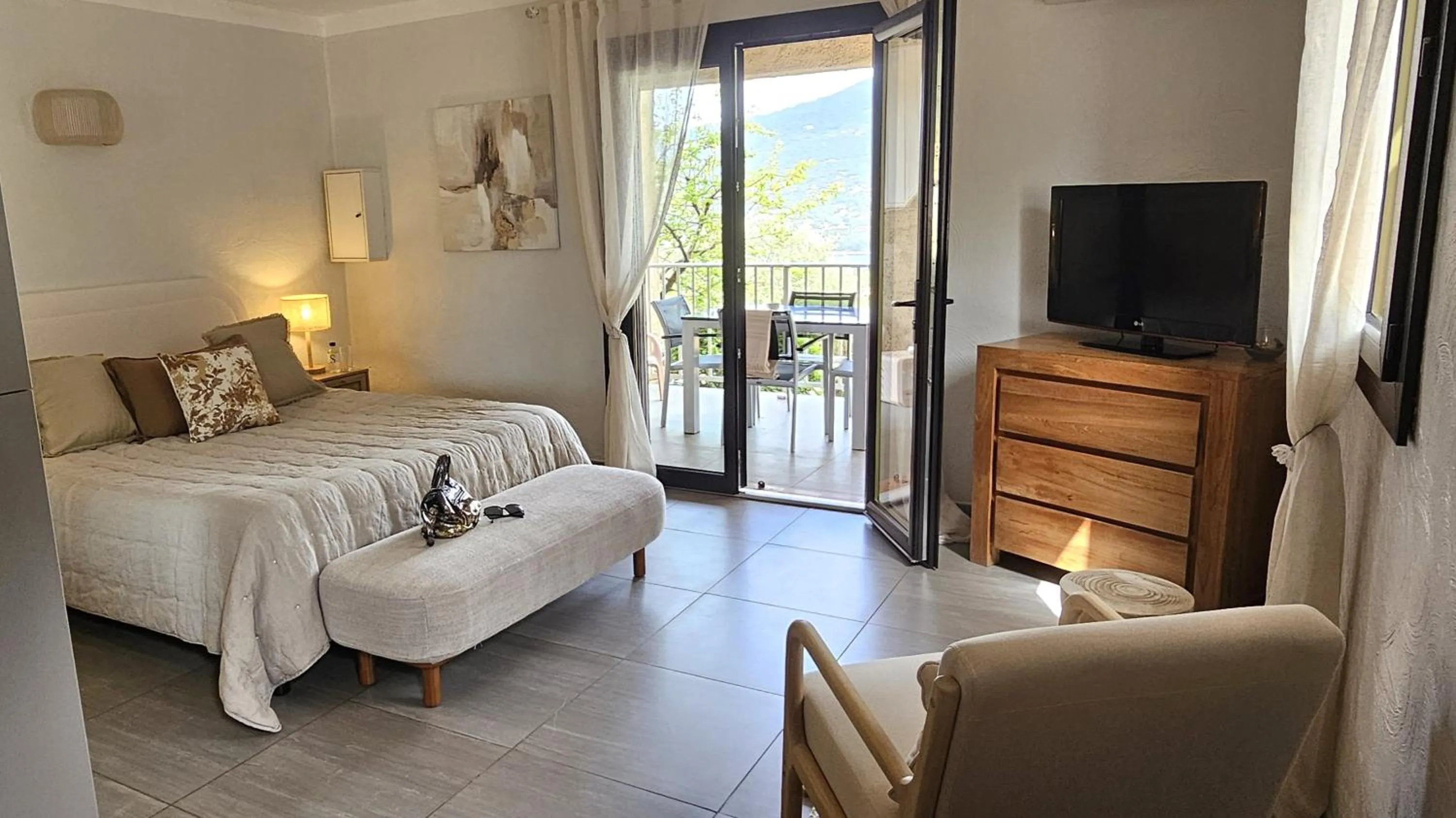 Photo of the whole room, Bed in Résidence Aria Marina