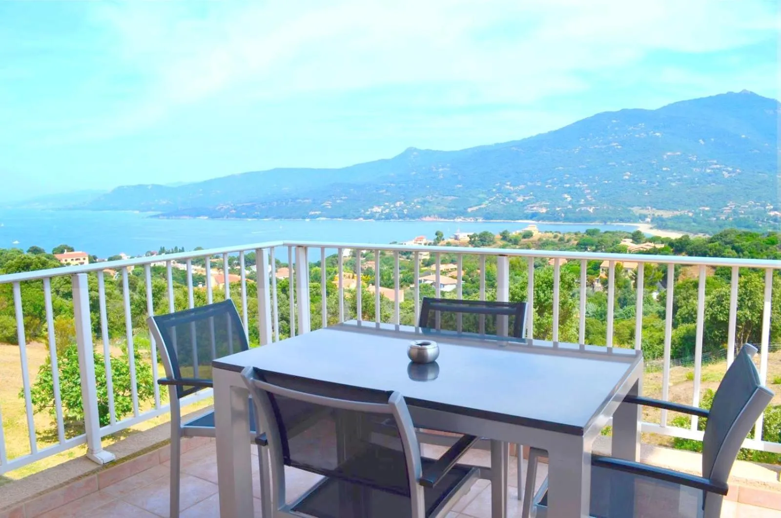 Sea view in Résidence Aria Marina