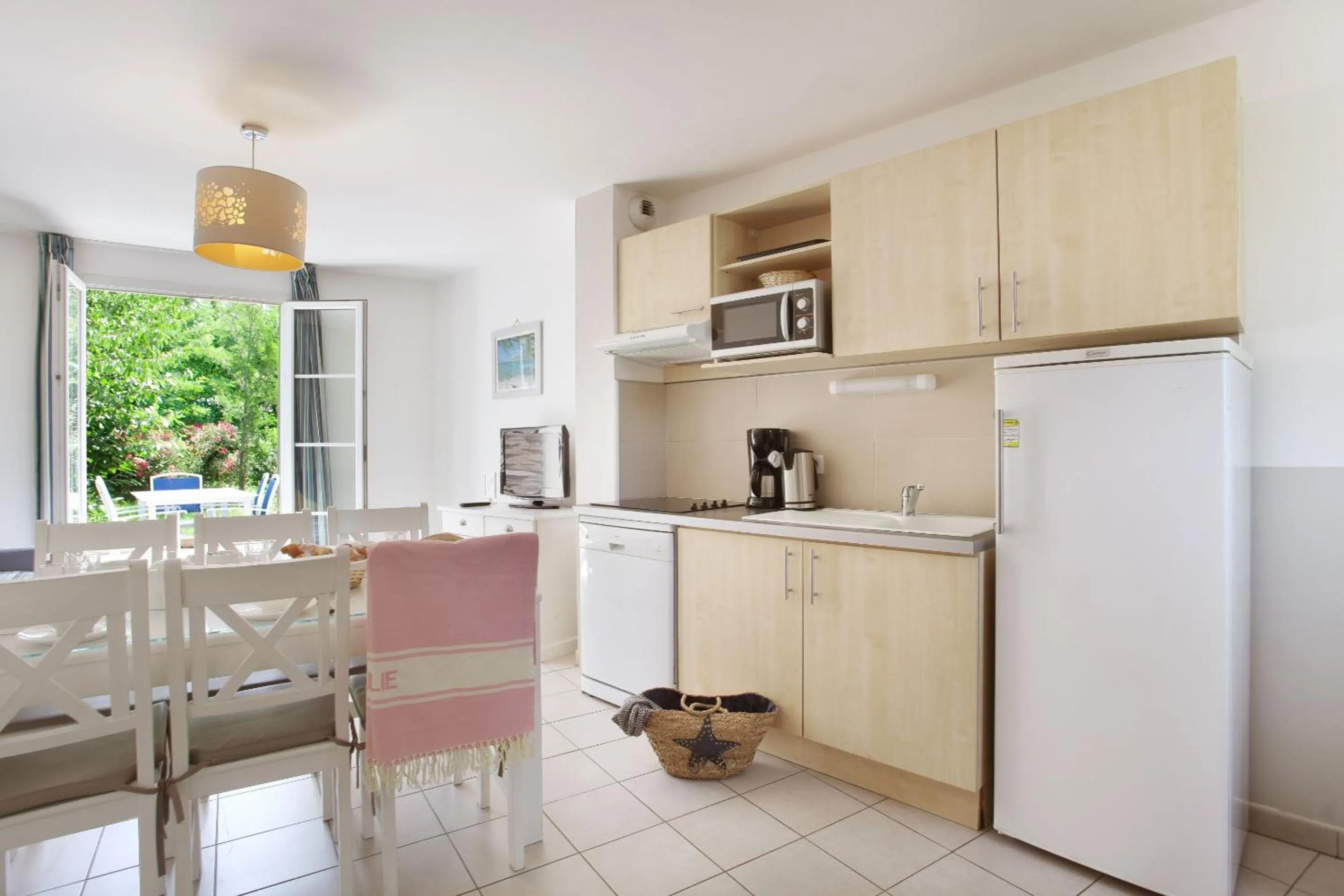 Coffee/tea facilities in Terres de France - Résidence de la Cabre d'Or